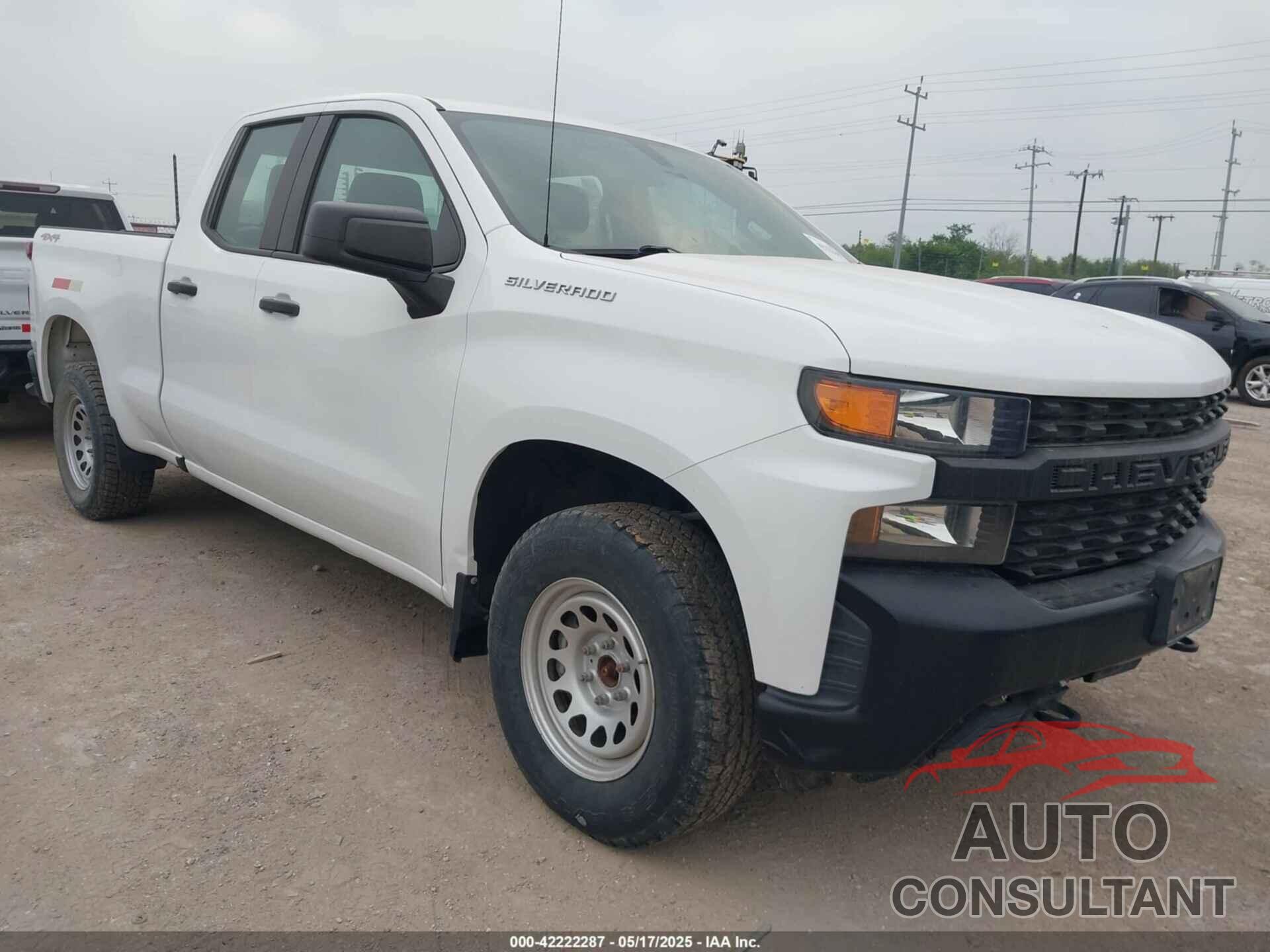 CHEVROLET SILVERADO 1500 2020 - 1GCRYAEF6LZ179454