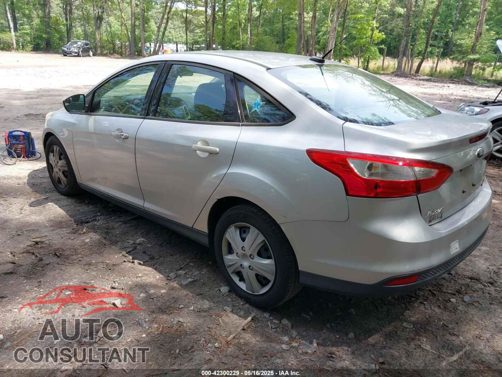 FORD FOCUS 2012 - 1FAHP3F24CL424329