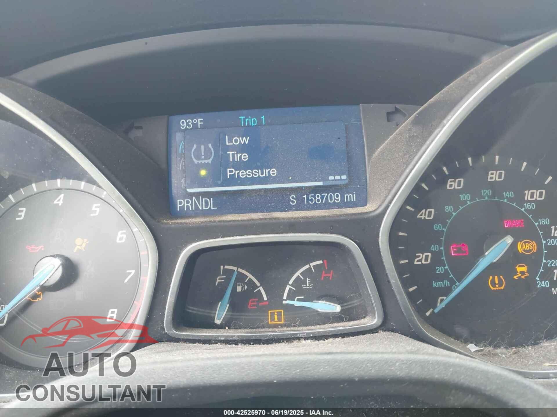 FORD FOCUS 2014 - 1FADP3E28EL293764
