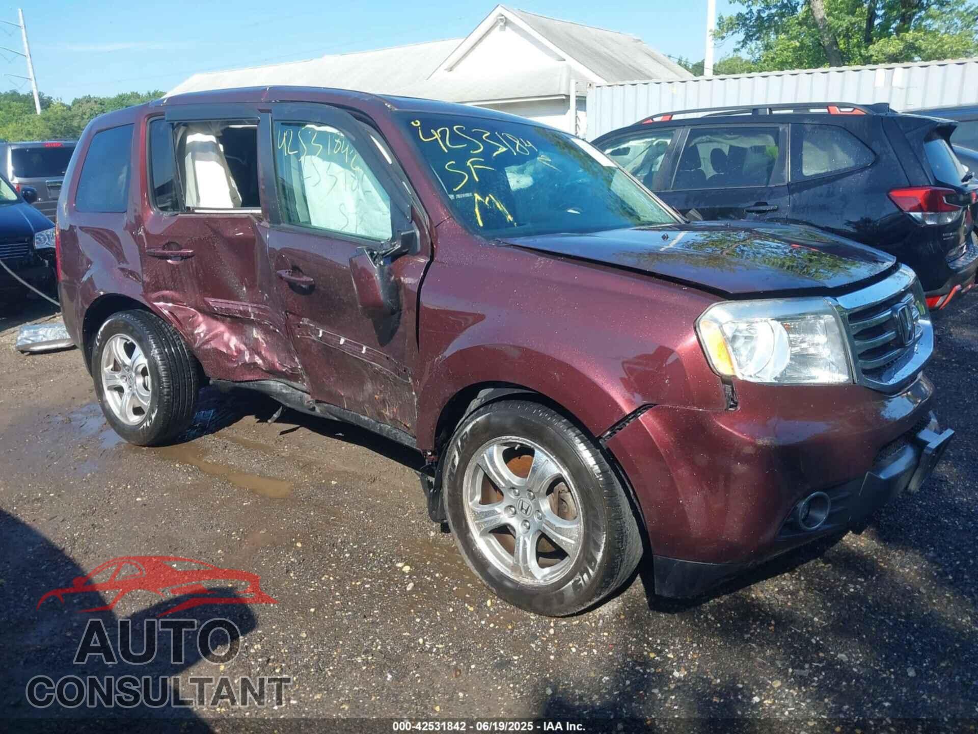 HONDA PILOT 2013 - 5FNYF4H57DB070191