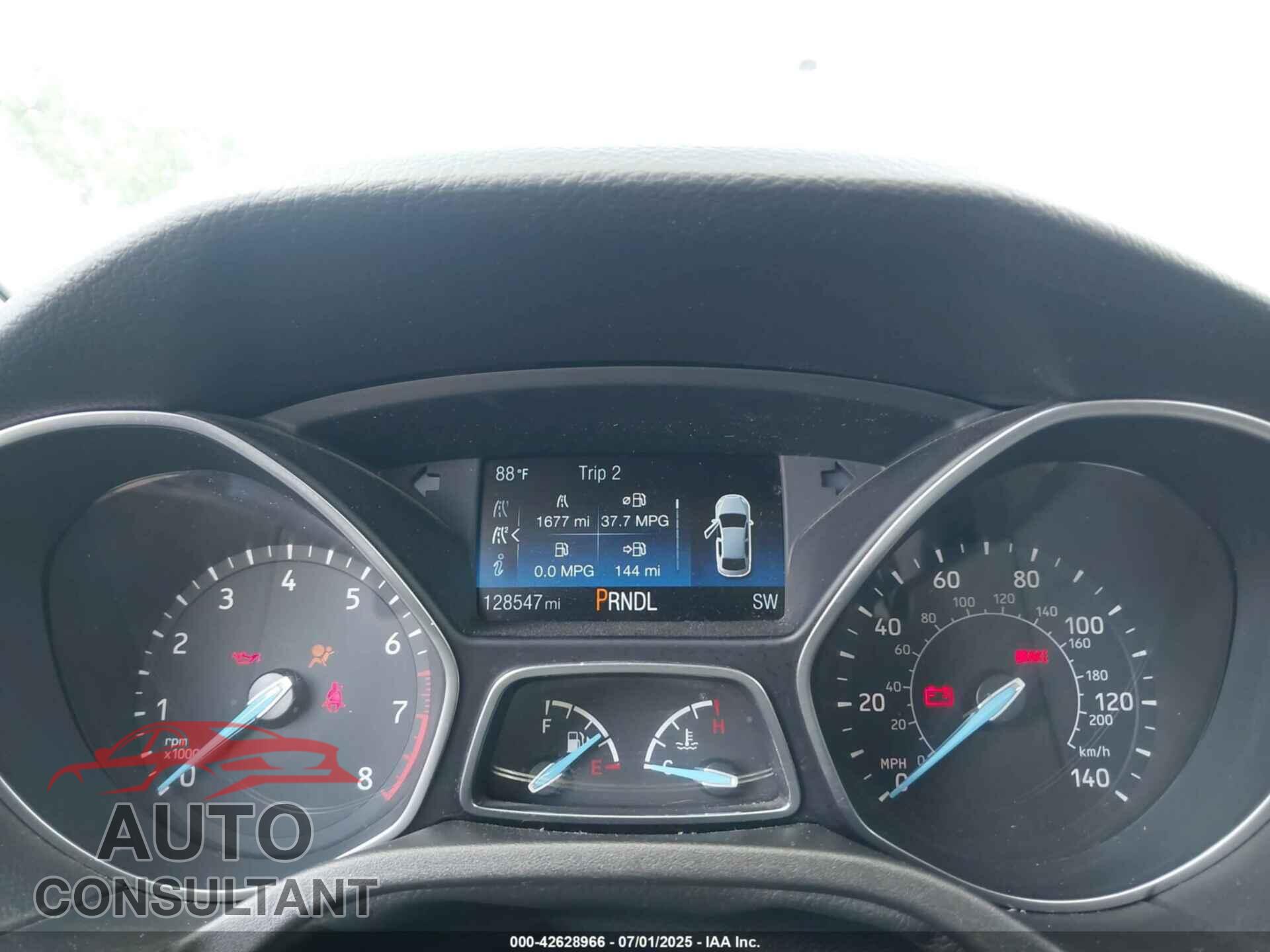 FORD FOCUS 2015 - 1FADP3F22FL280475