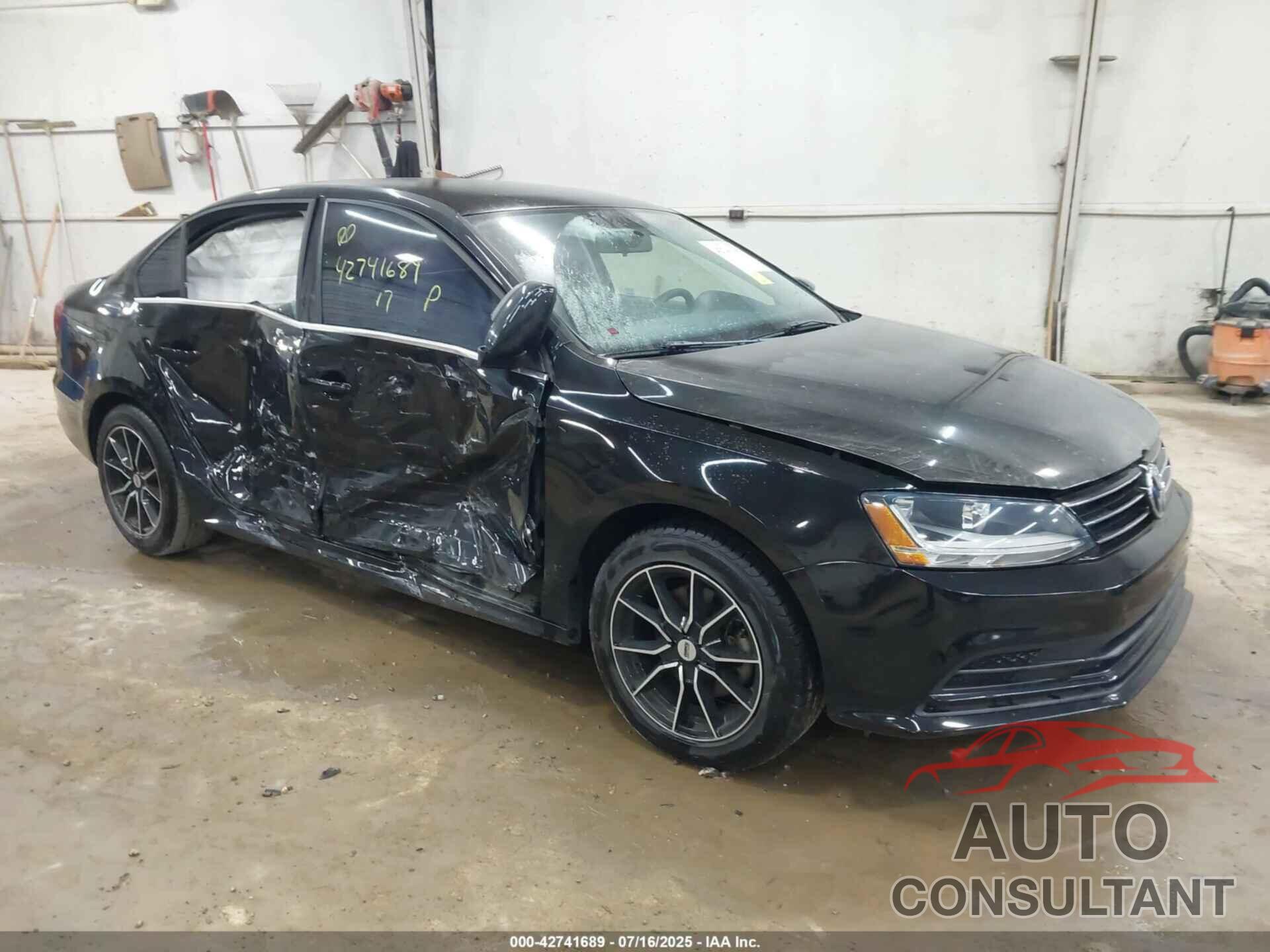 VOLKSWAGEN JETTA 2017 - 3VW2B7AJ0HM399159