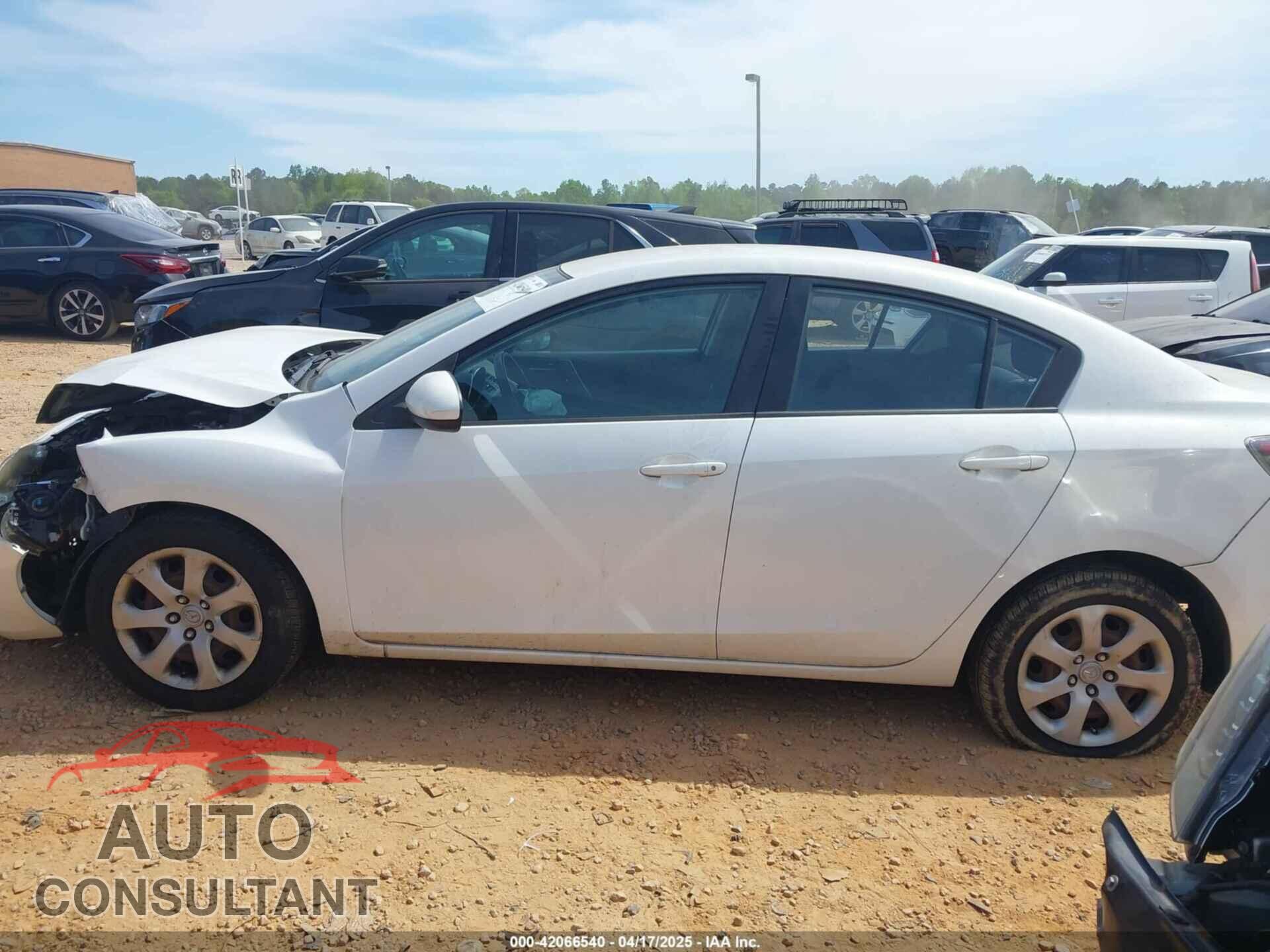 MAZDA MAZDA3 2012 - JM1BL1UG6C1530856