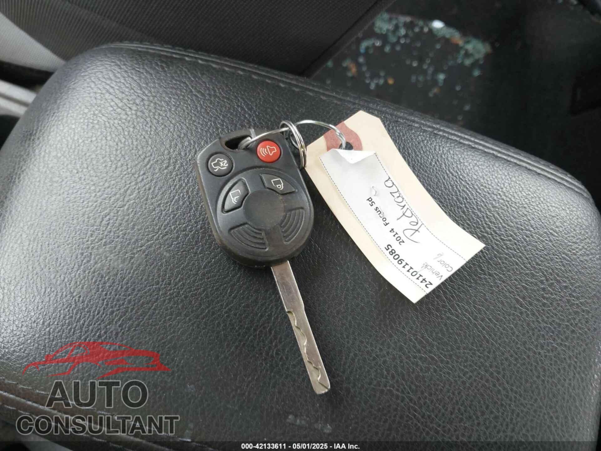 FORD FOCUS 2014 - 1FADP3K28EL366720