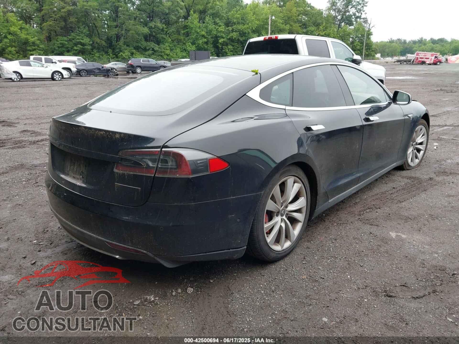 TESLA MODEL S 2014 - 5YJSA1H25EFP64310