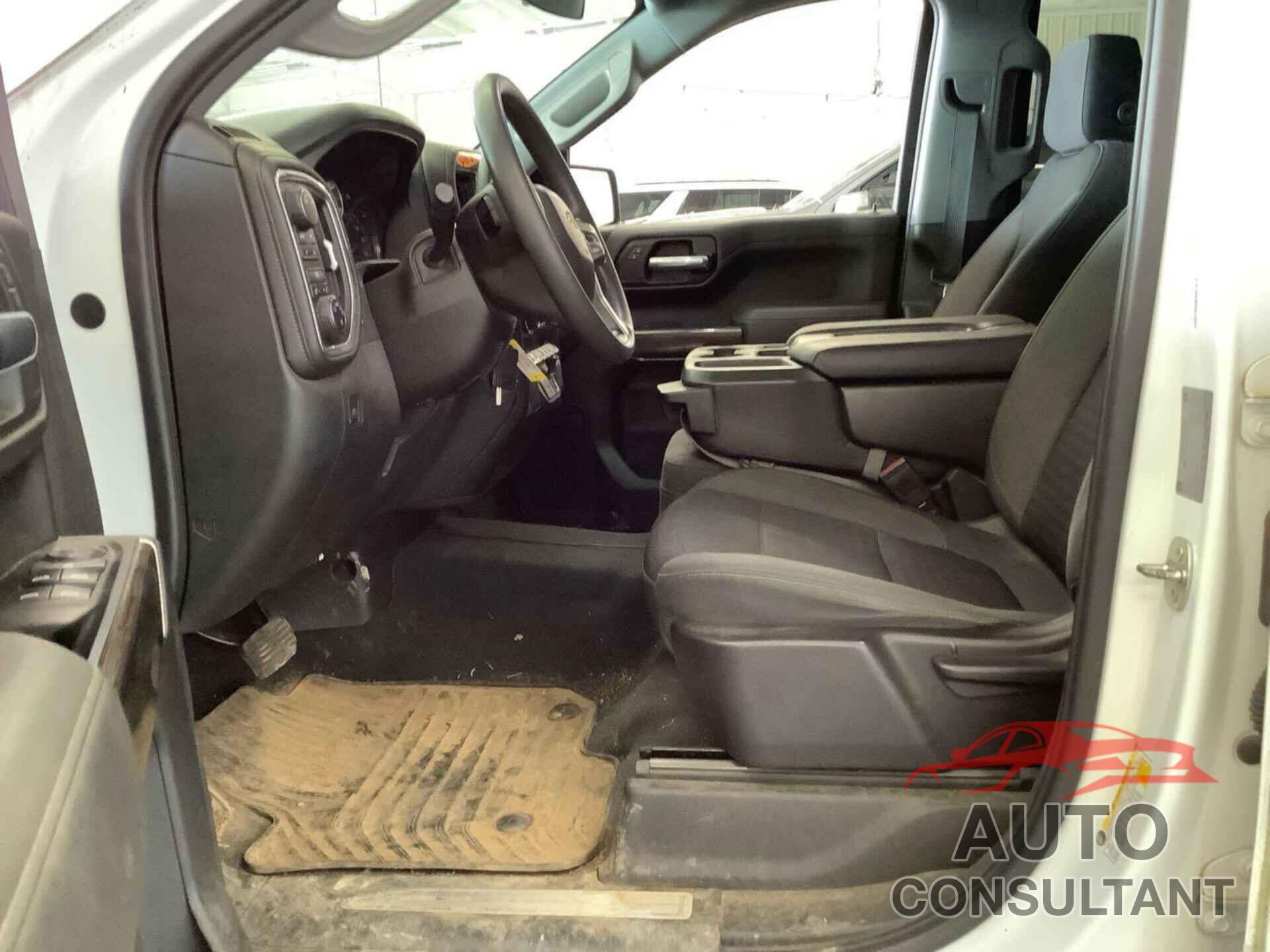 CHEVROLET SILVERADO 1500 2019 - 1GCUYDED9KZ157831