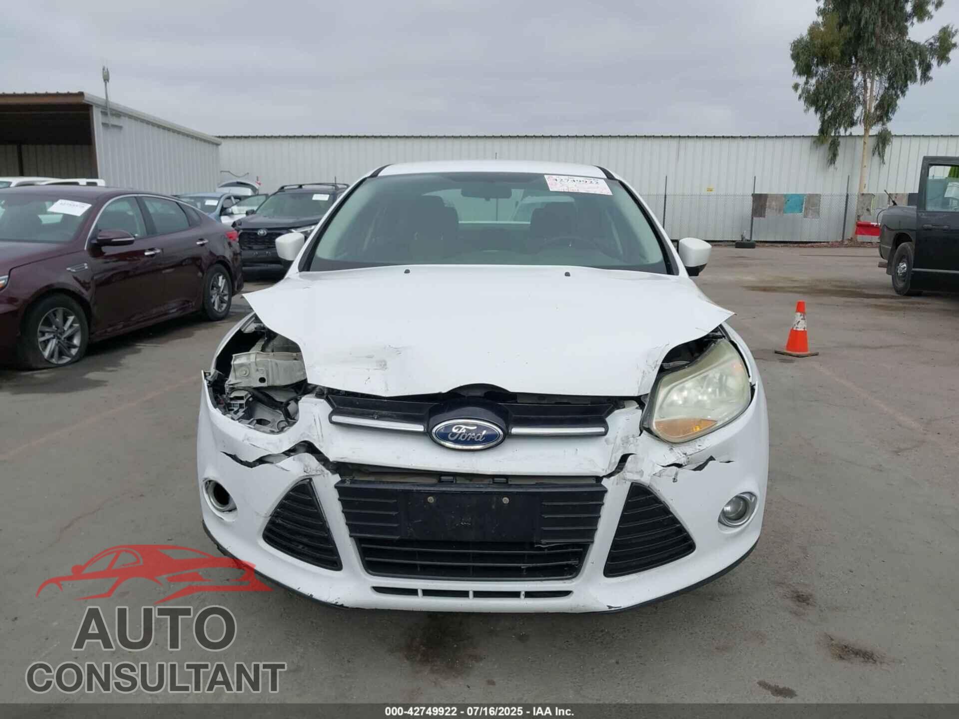 FORD FOCUS 2012 - 1FAHP3F22CL227773