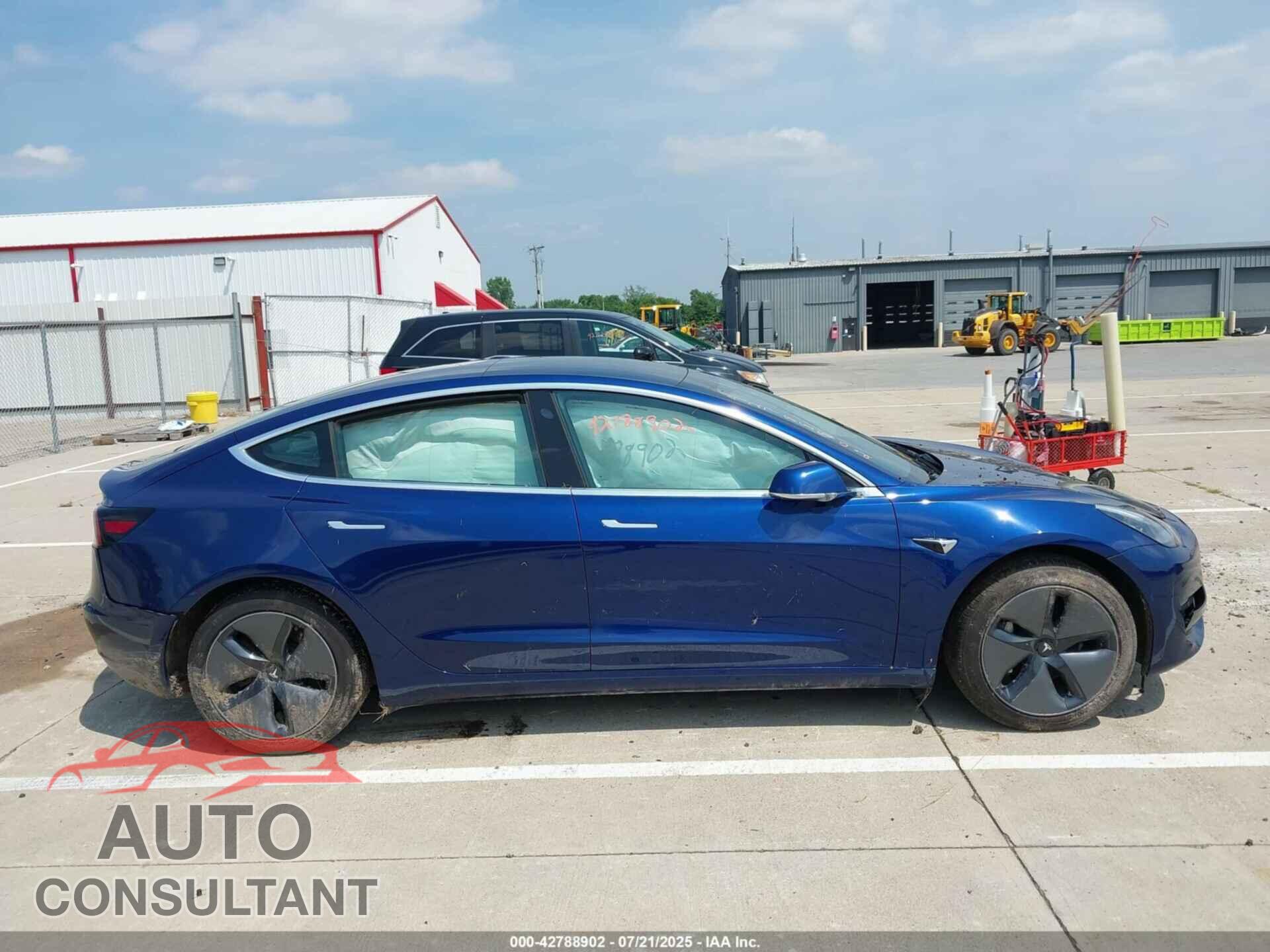 TESLA MODEL 3 2020 - 5YJ3E1EB3LF636481