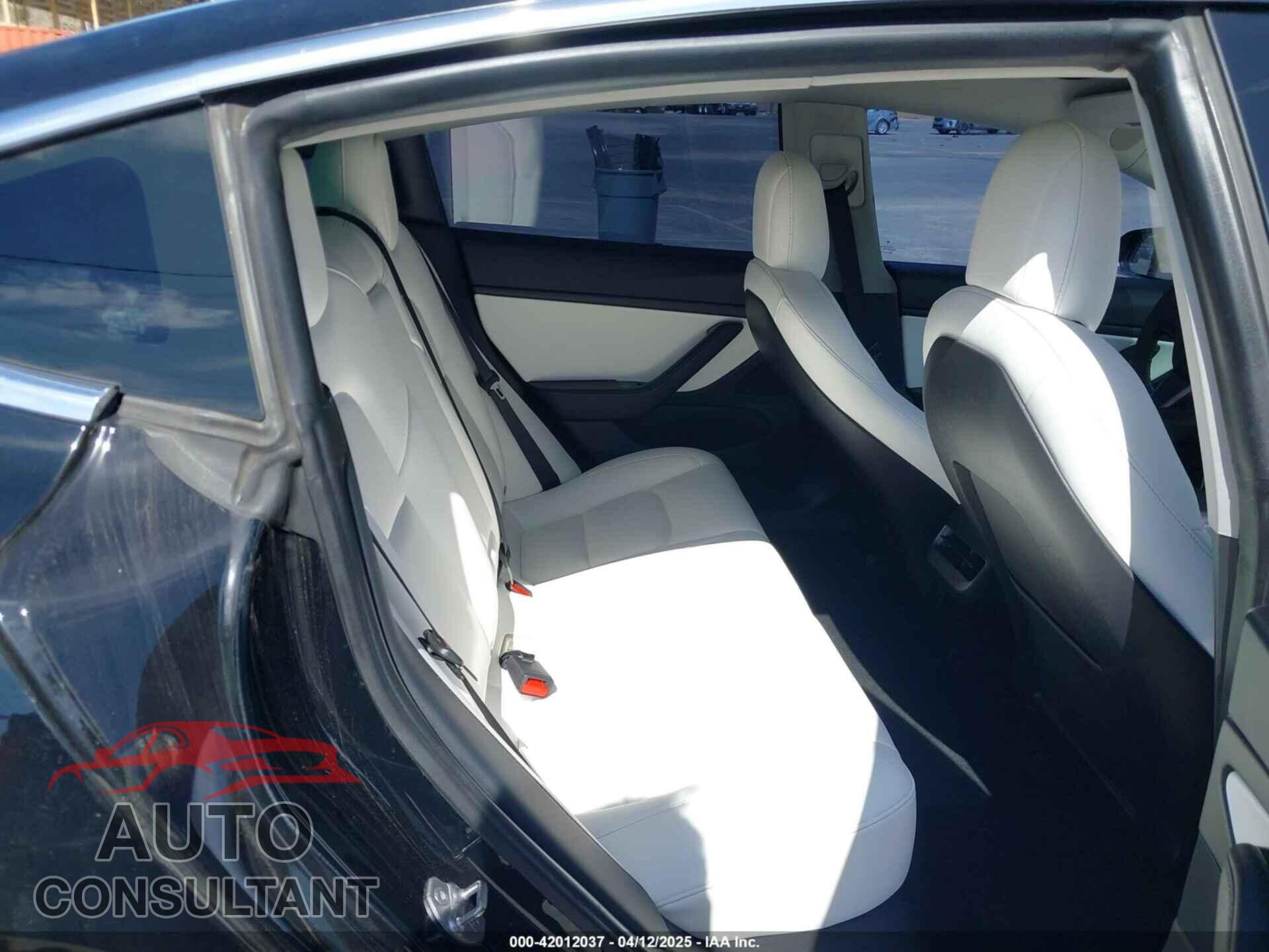 TESLA MODEL 3 2020 - 5YJ3E1EB3LF801820