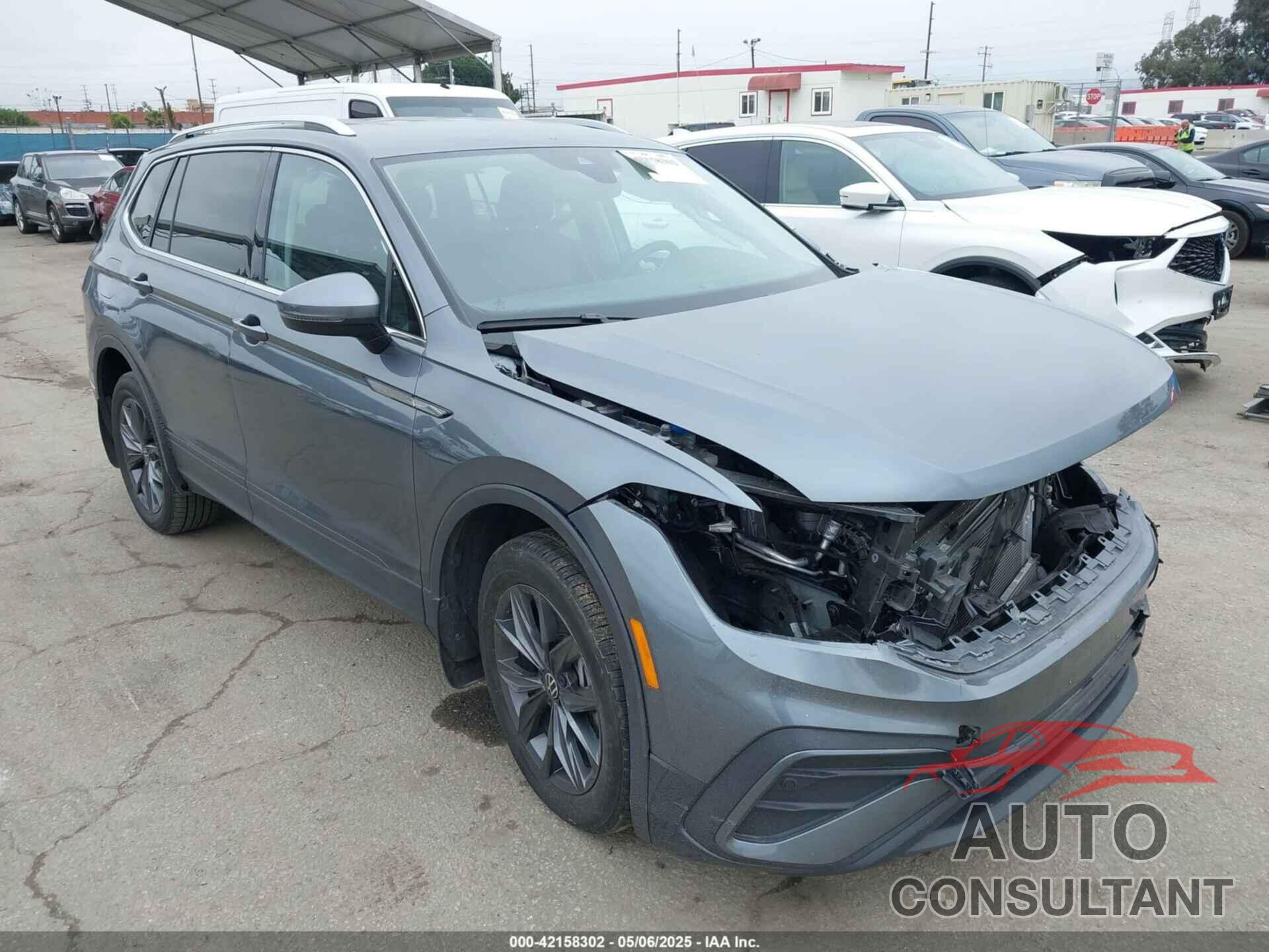 VOLKSWAGEN TIGUAN 2023 - 3VV3B7AX0PM130980