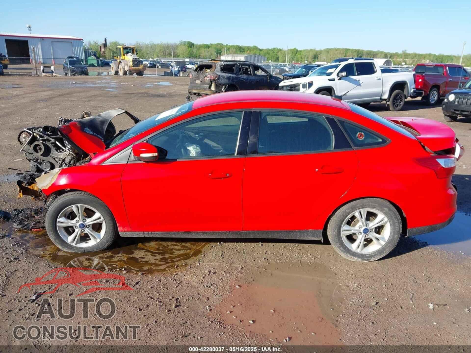 FORD FOCUS 2014 - 1FADP3F2XEL218112