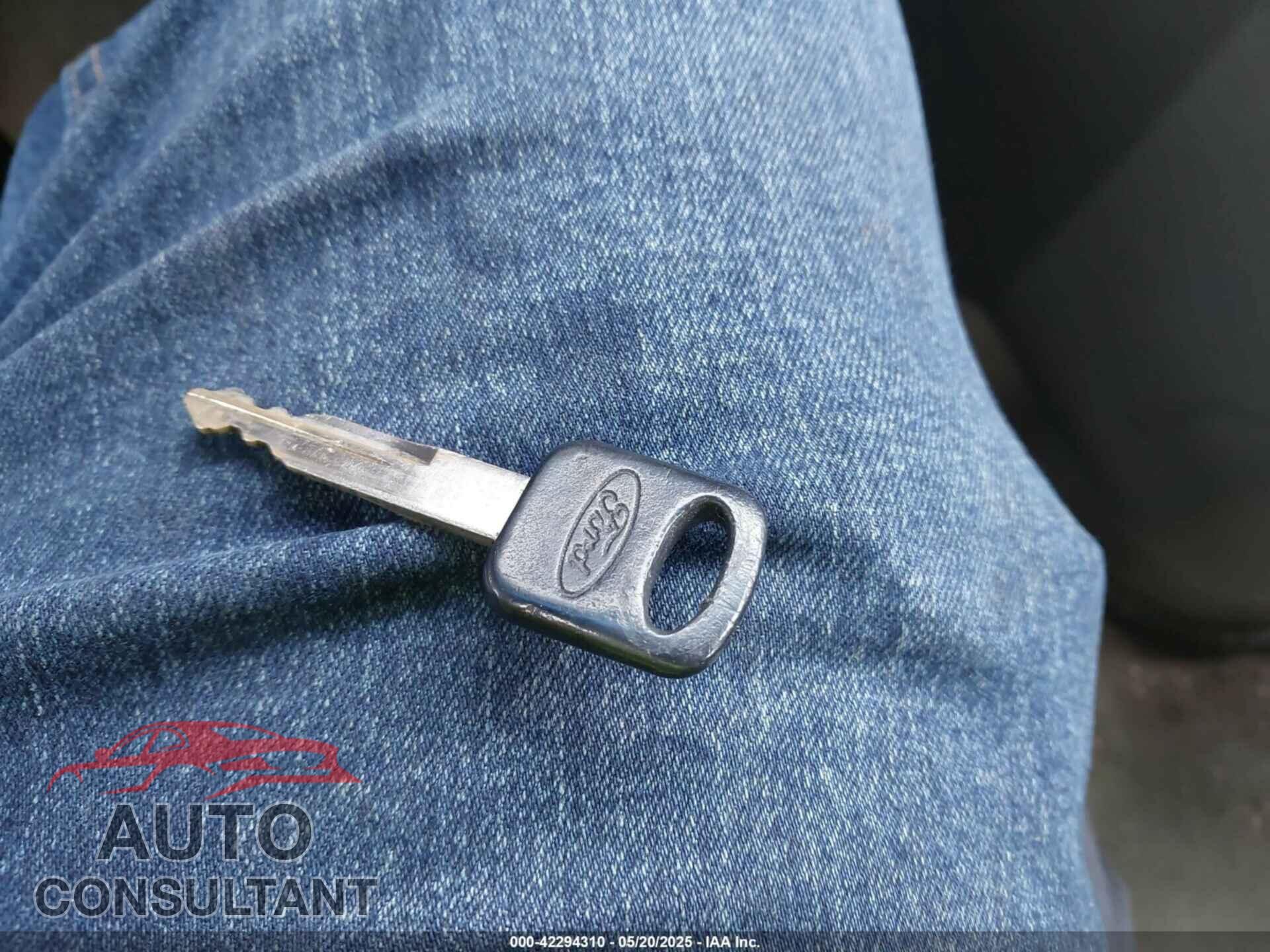 FORD E-350 SUPER DUTY 2014 - 1FBSS3BL9EDA92709