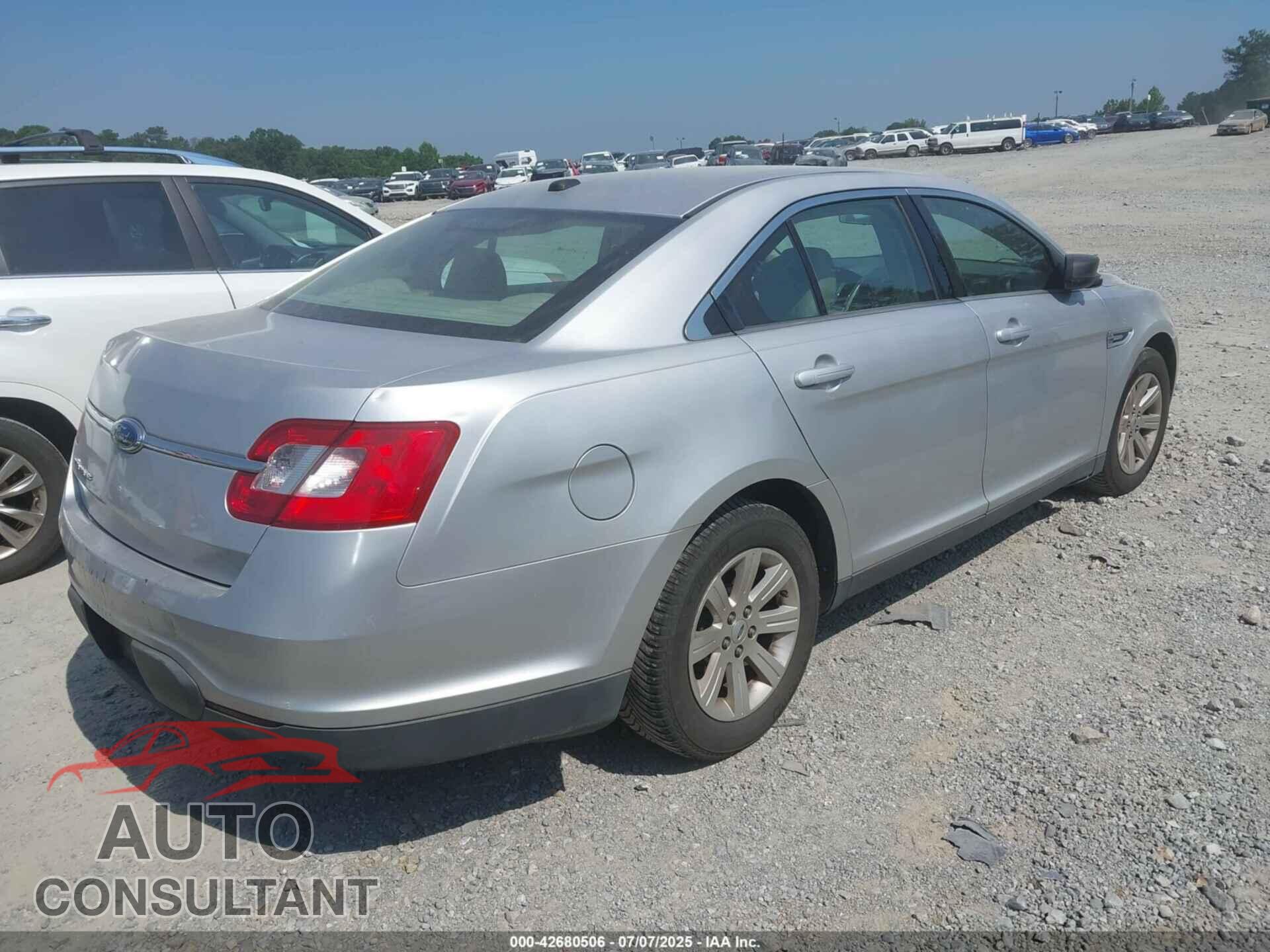 FORD TAURUS 2010 - 1FAHP2DW7AG127562