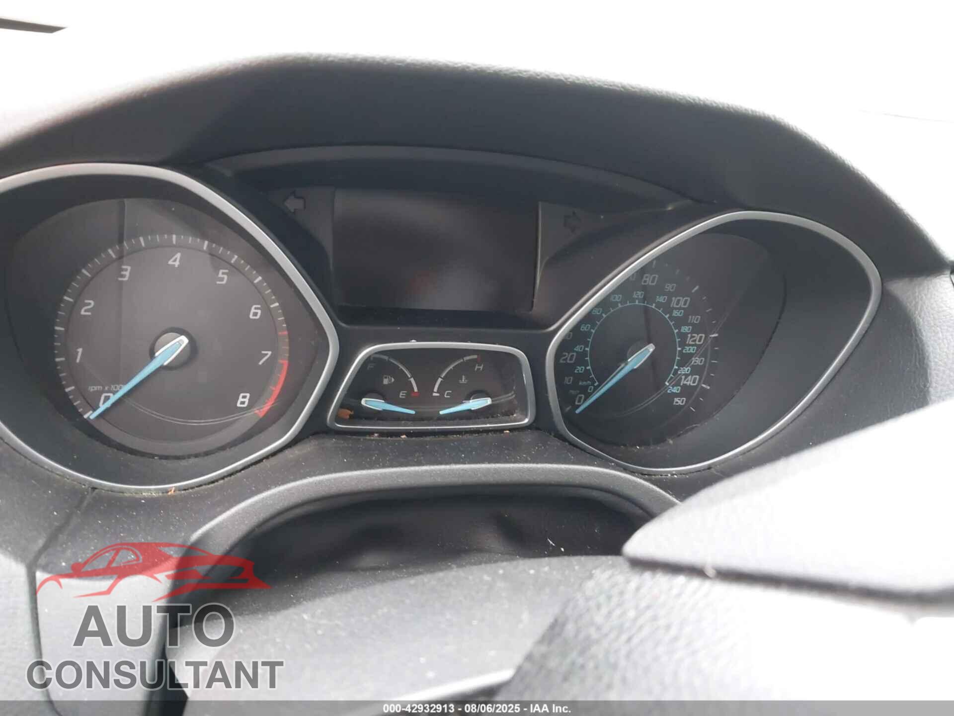 FORD FOCUS 2012 - 1FAHP3K26CL281552