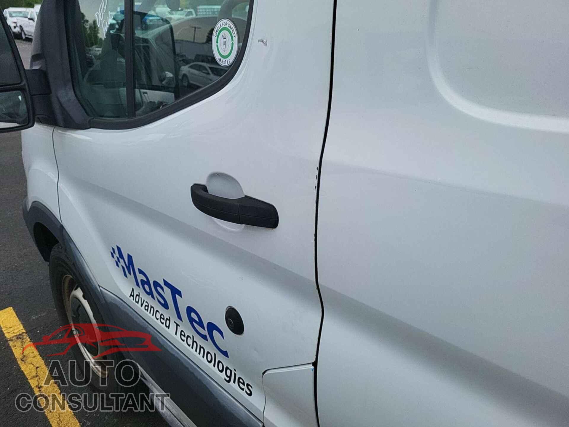 FORD TRANSIT 2015 - 1FTNE1YM1FKA95203