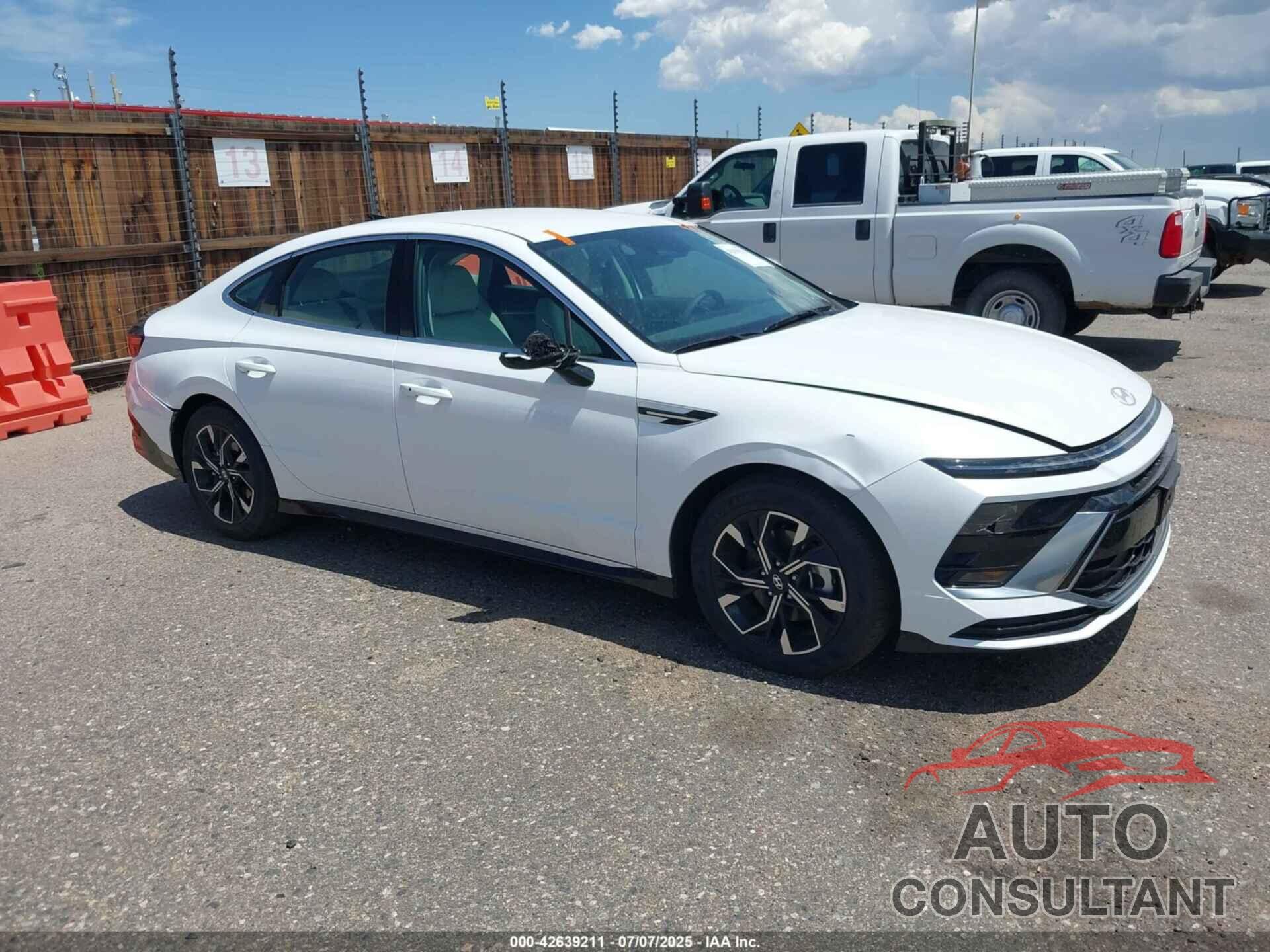 HYUNDAI SONATA 2025 - KMHL64JAXSA459085
