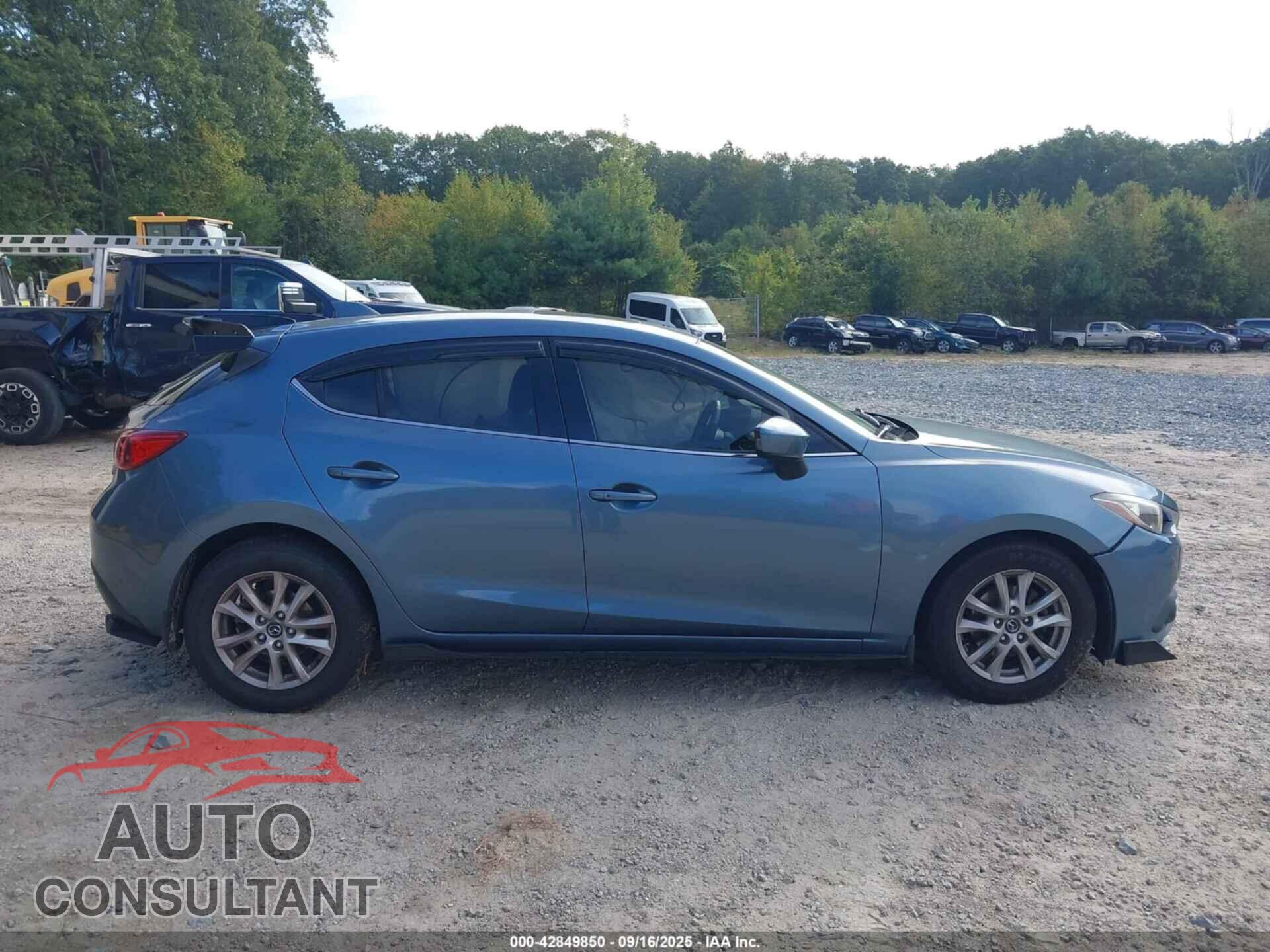 MAZDA MAZDA3 2014 - JM1BM1M79E1206896