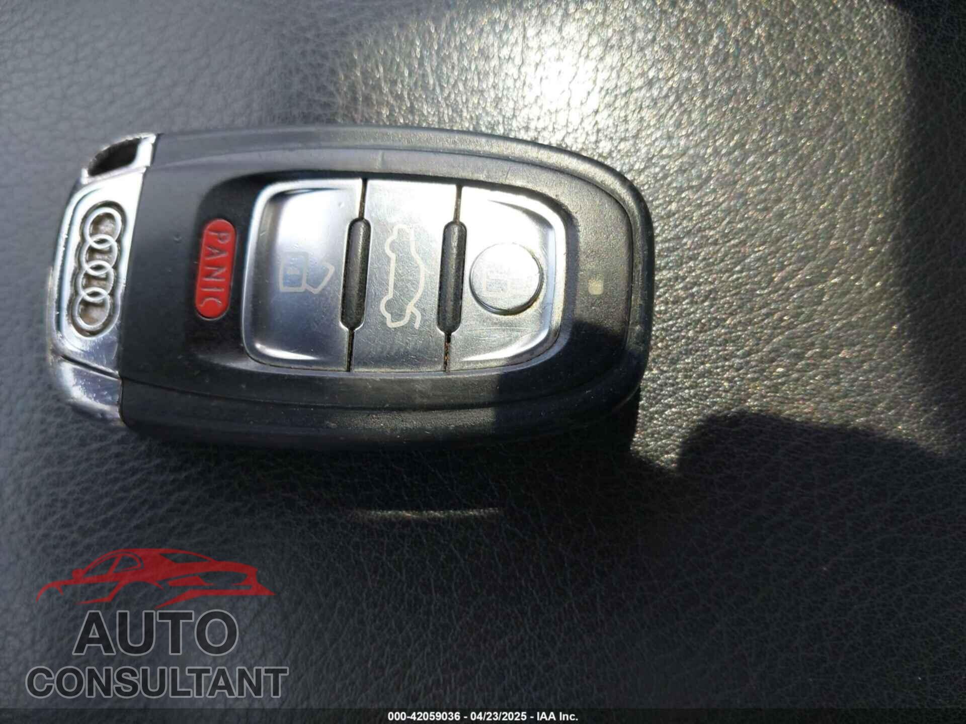 AUDI A5 2011 - WAUCFAFR2BA032059