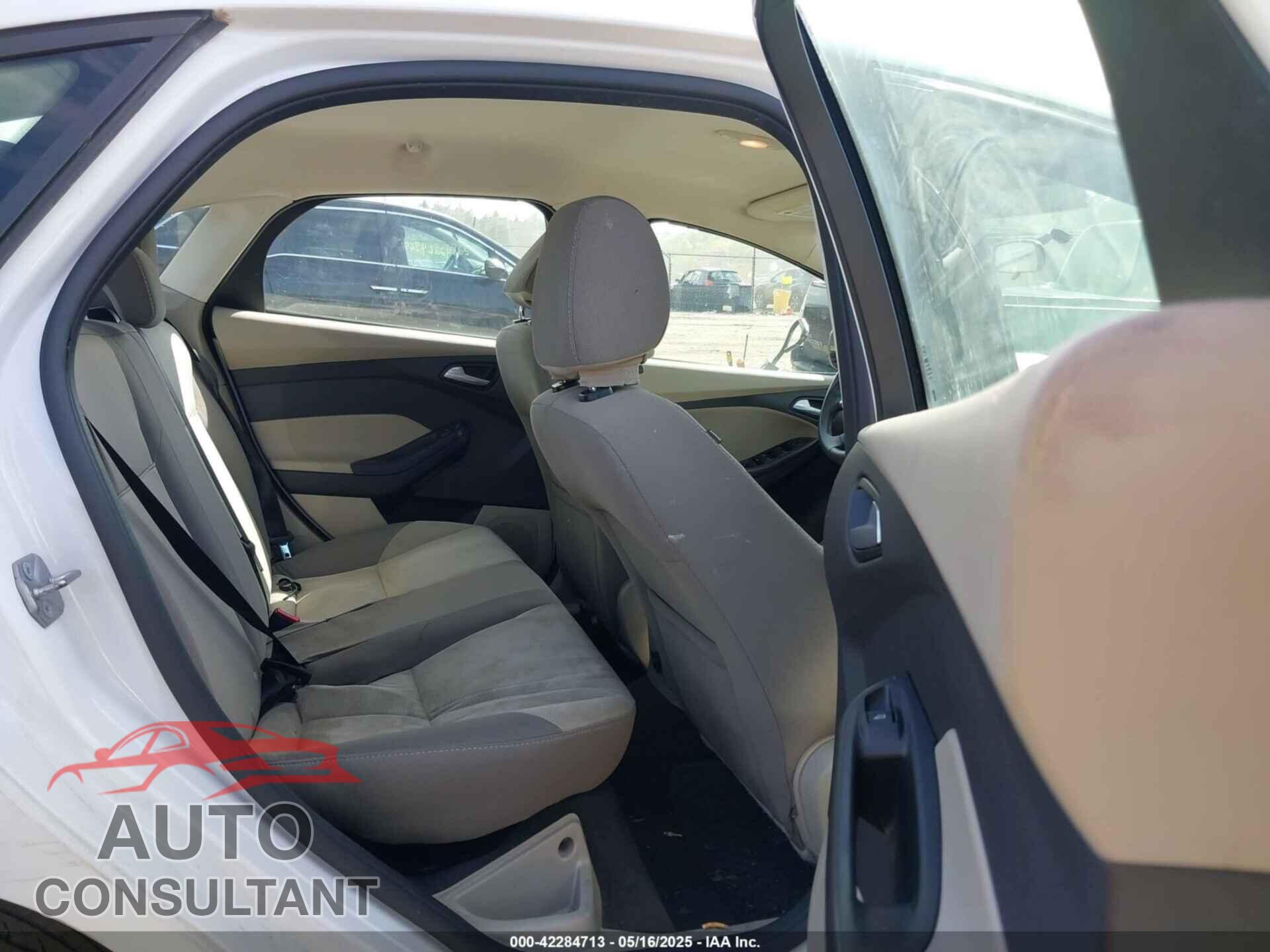 FORD FOCUS 2014 - 1FADP3F2XEL366700
