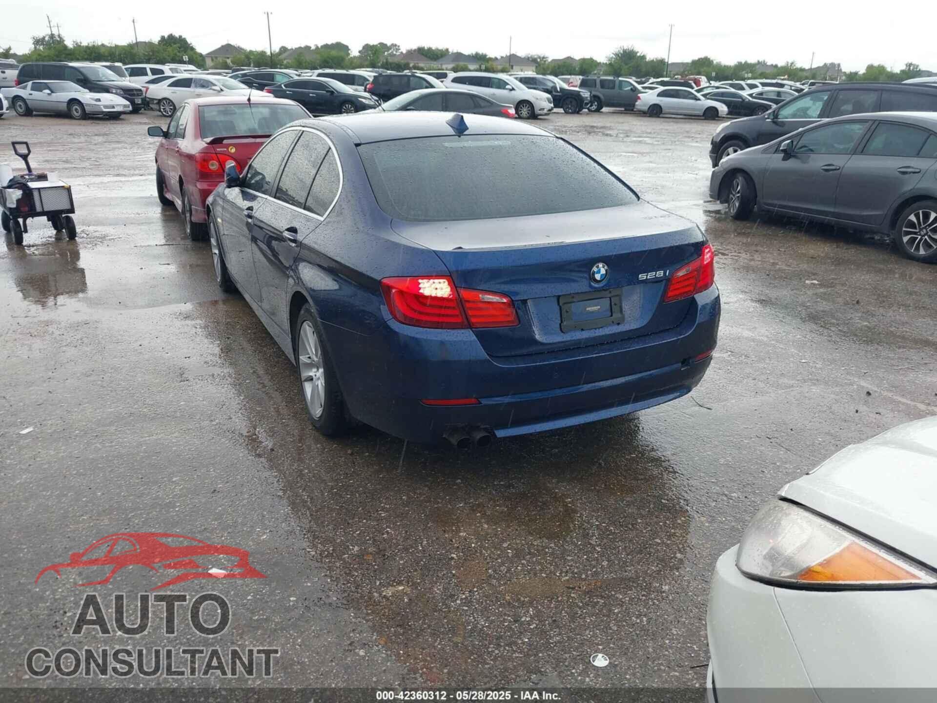 BMW 528I 2012 - WBAXG5C54CDX04629