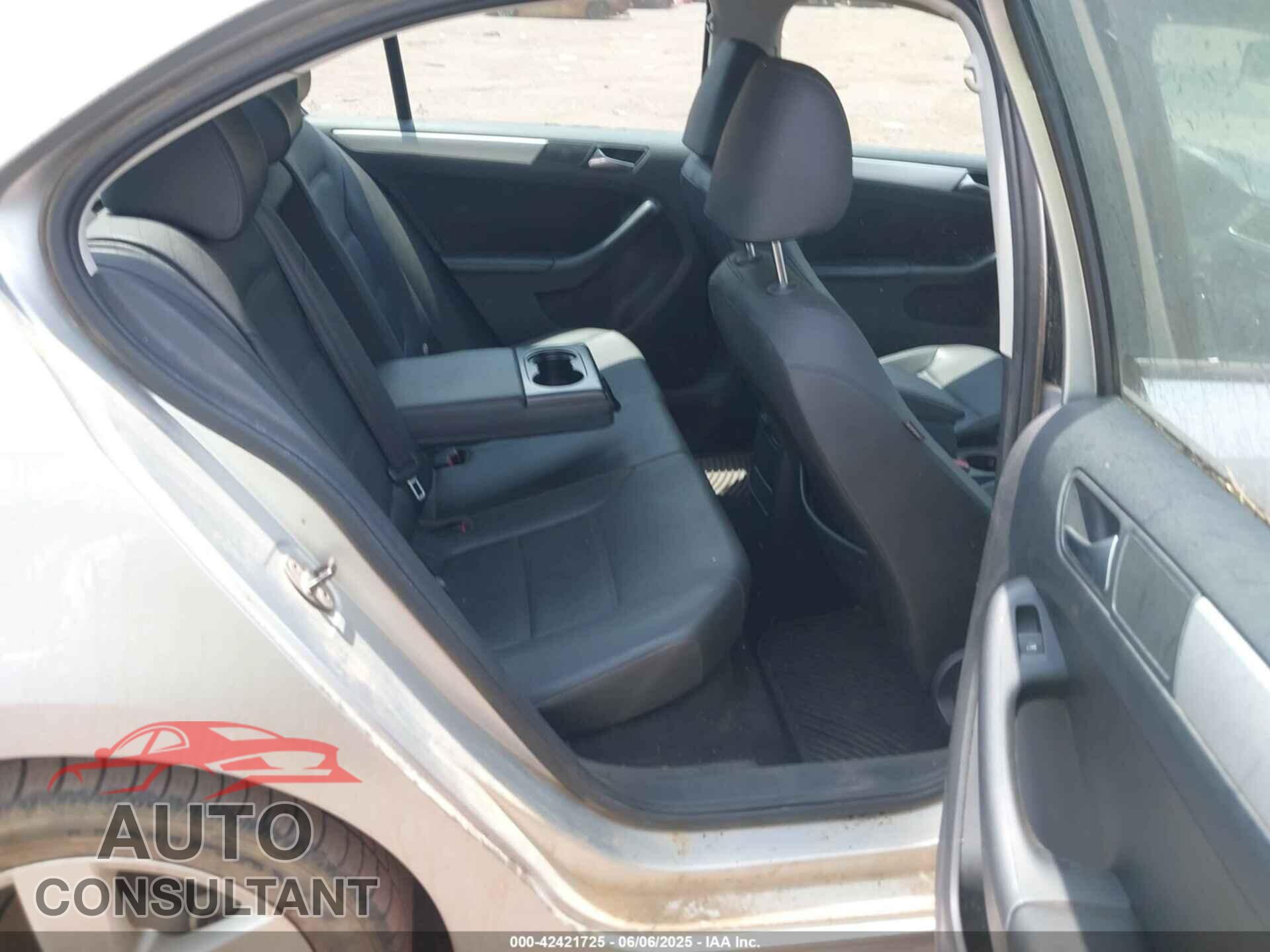 VOLKSWAGEN JETTA 2012 - 3VWLL7AJ3CM081613