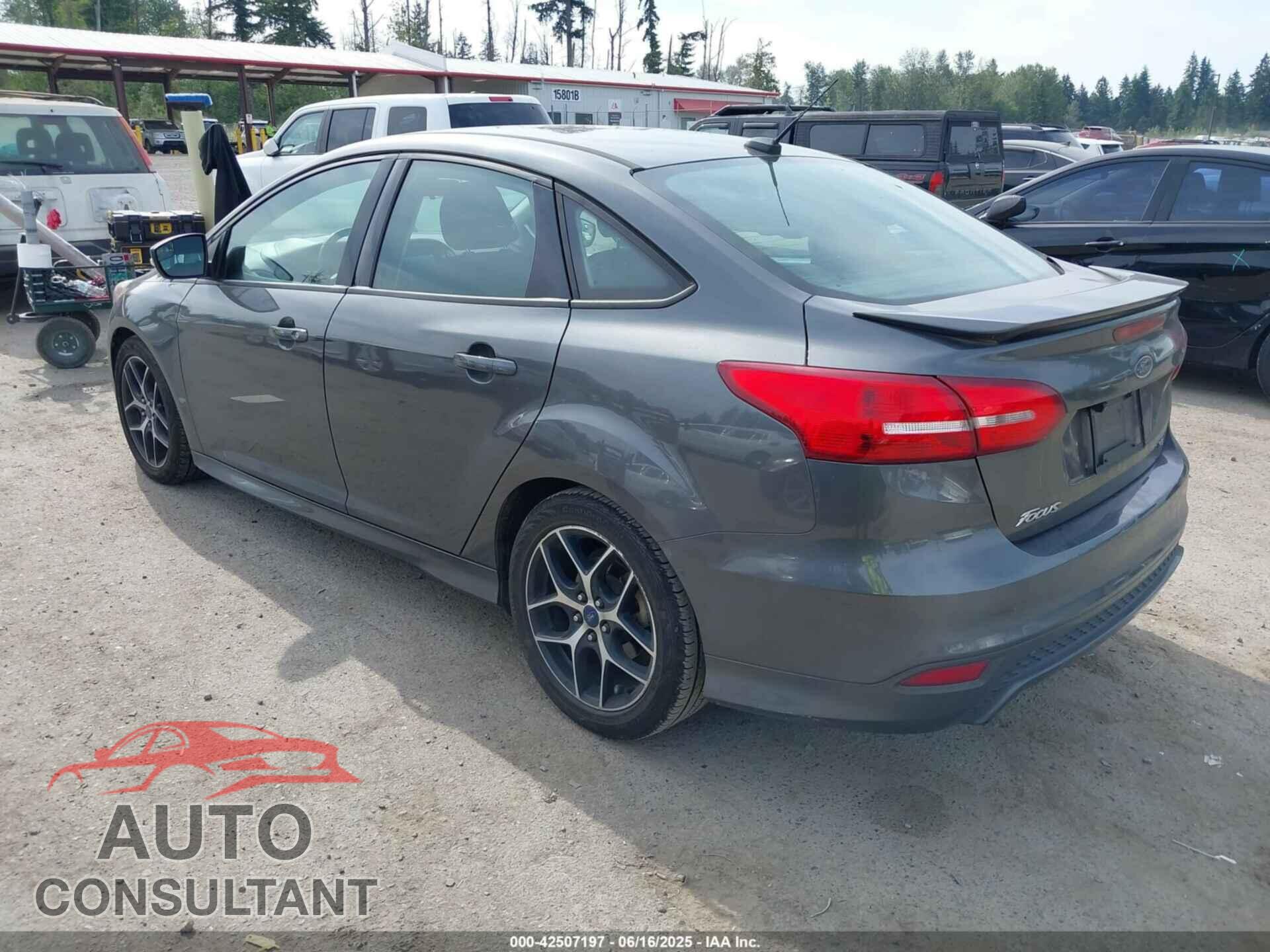 FORD FOCUS 2015 - 1FADP3F20FL269846