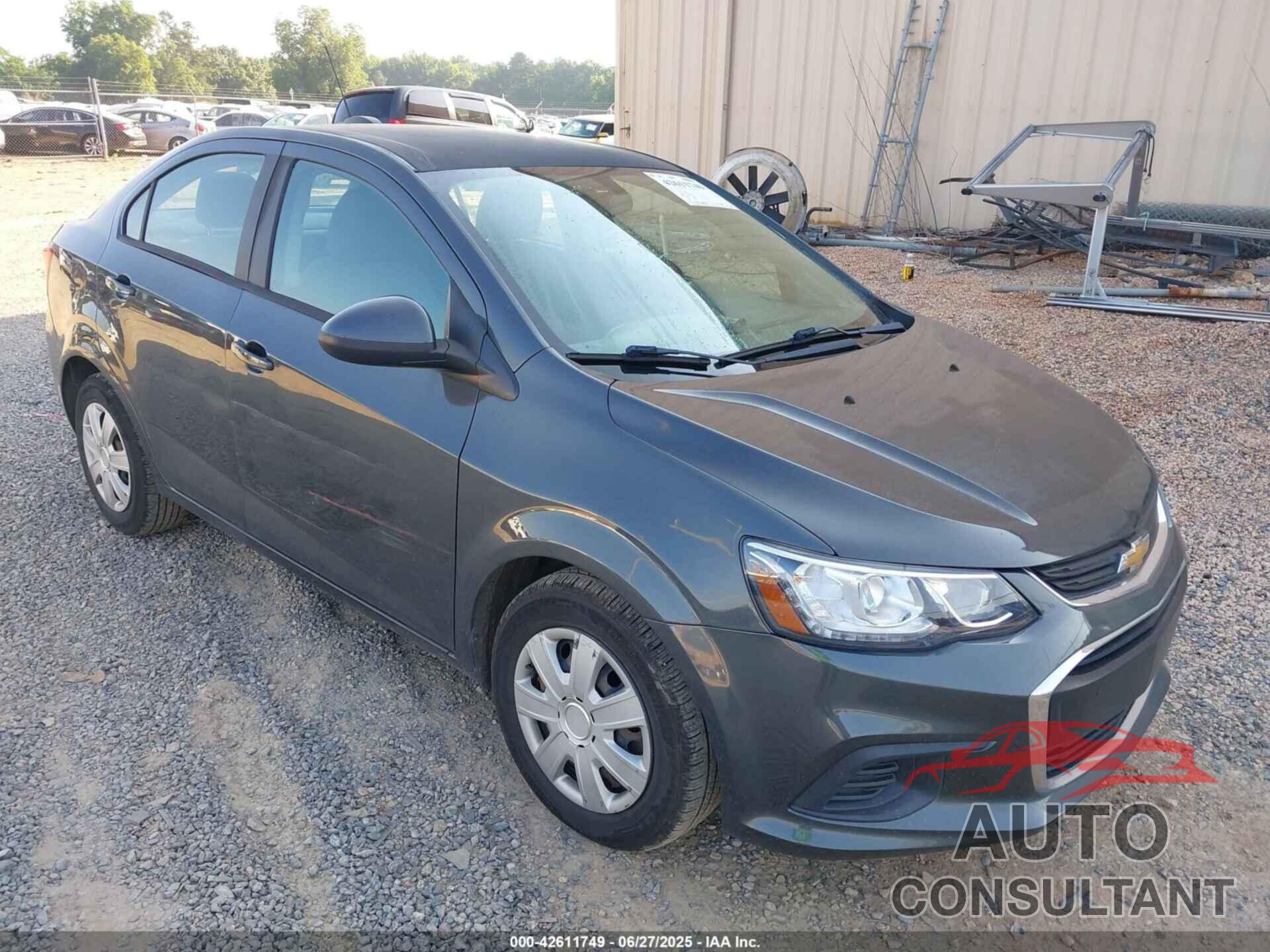 CHEVROLET SONIC 2017 - 1G1JB5SH4H4138720