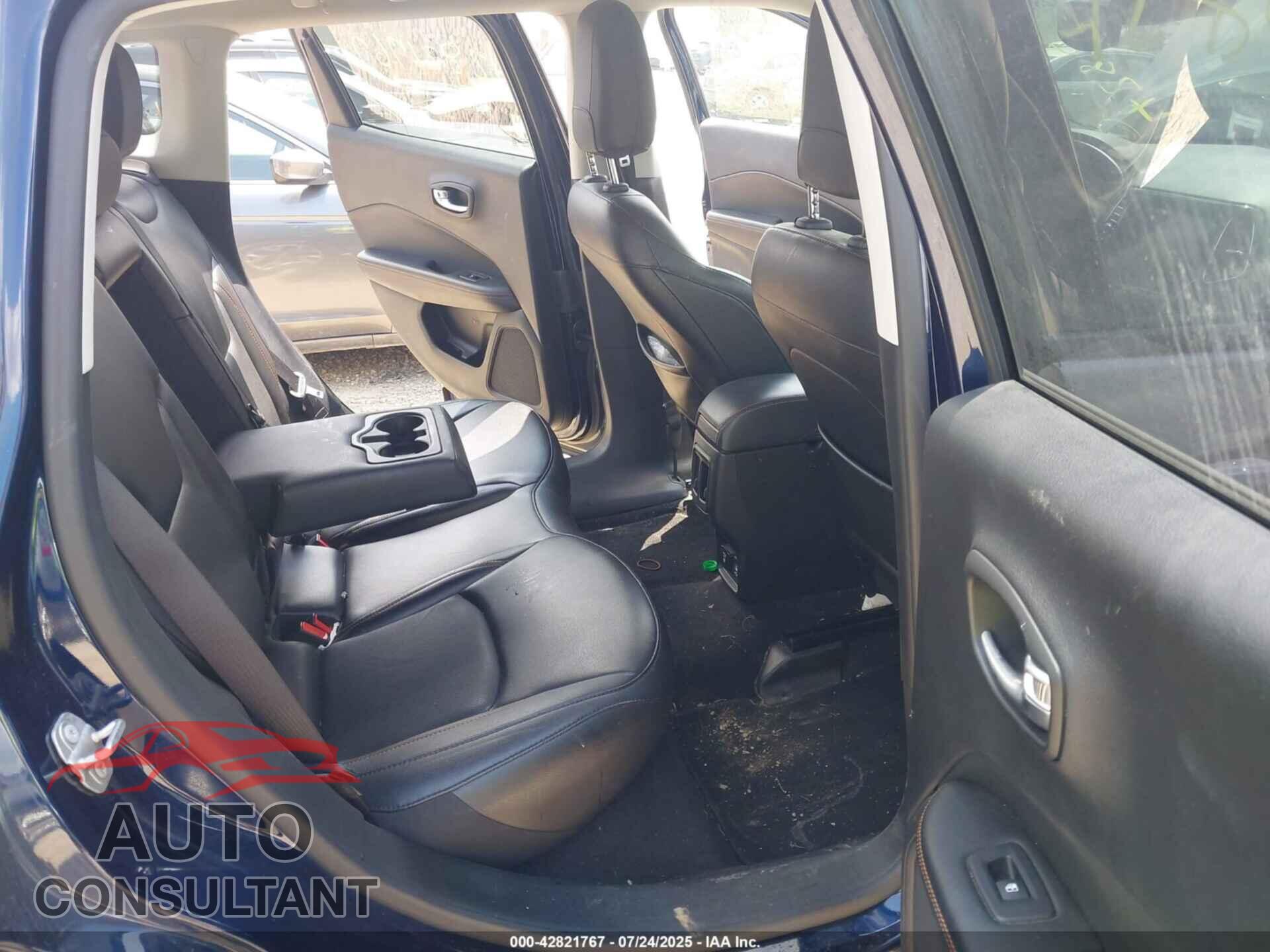 JEEP COMPASS 2020 - 3C4NJDCB2LT137259