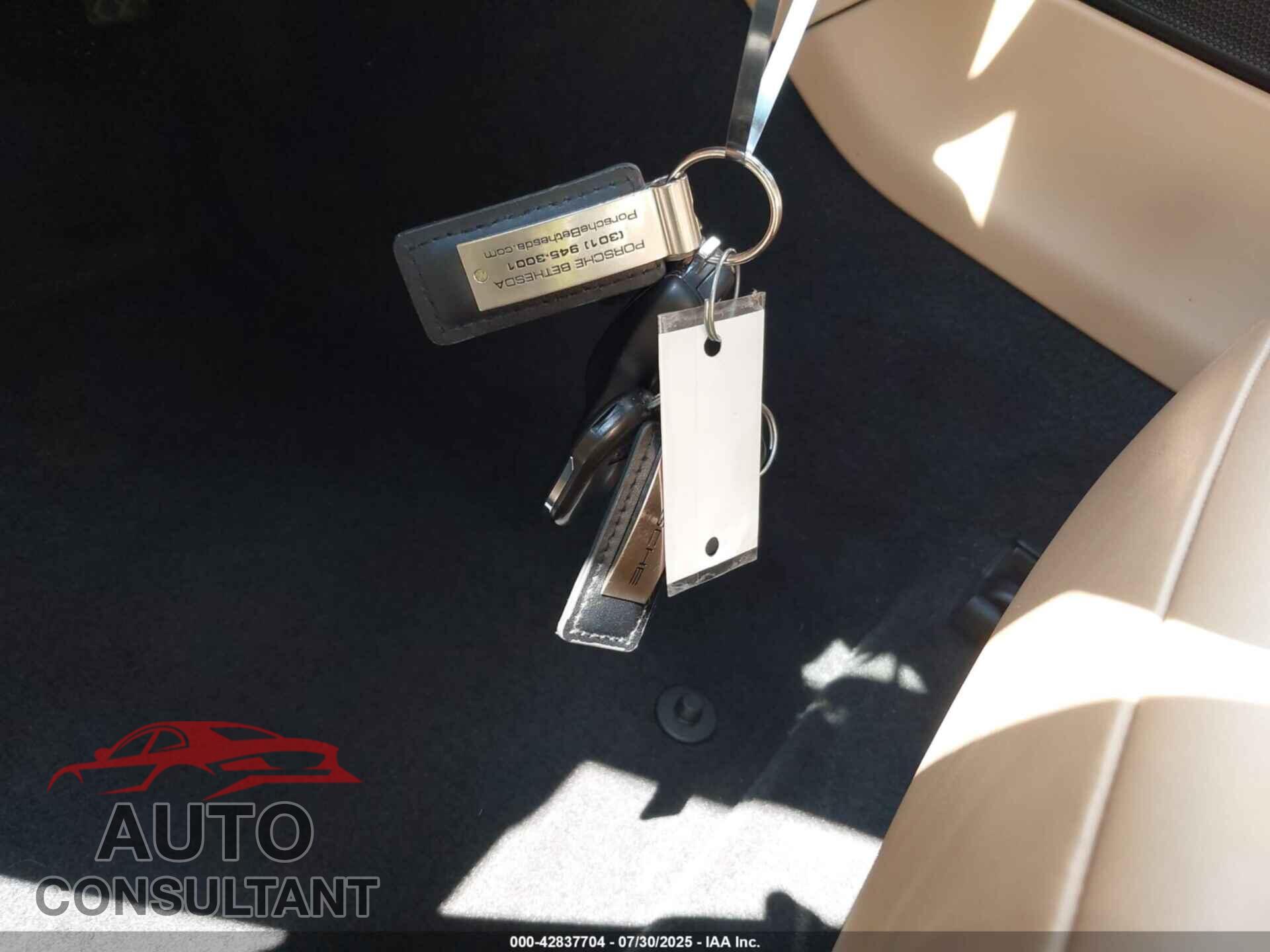 PORSCHE MACAN 2018 - WP1AA2A55JLB07714