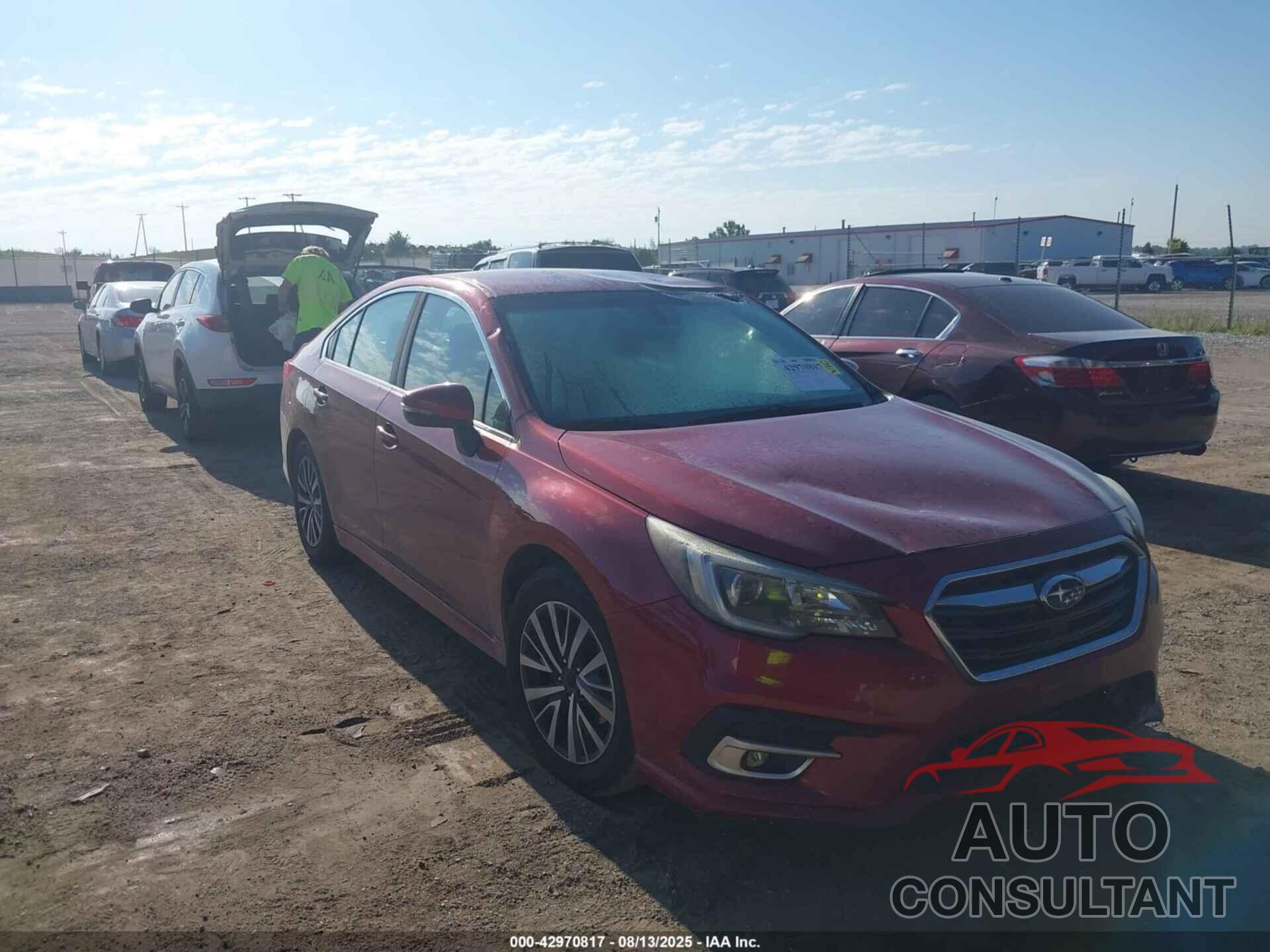 SUBARU LEGACY 2018 - 4S3BNAF64J3023826