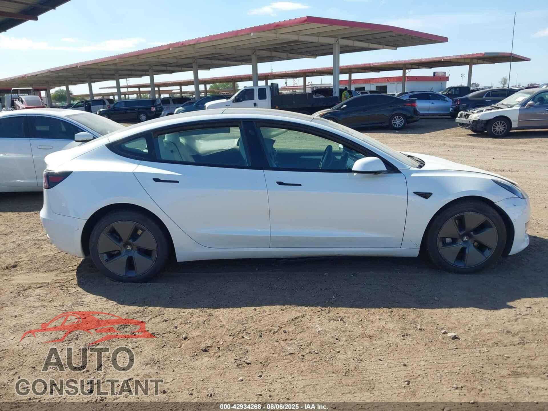 TESLA MODEL 3 2022 - 5YJ3E1EB6NF336856