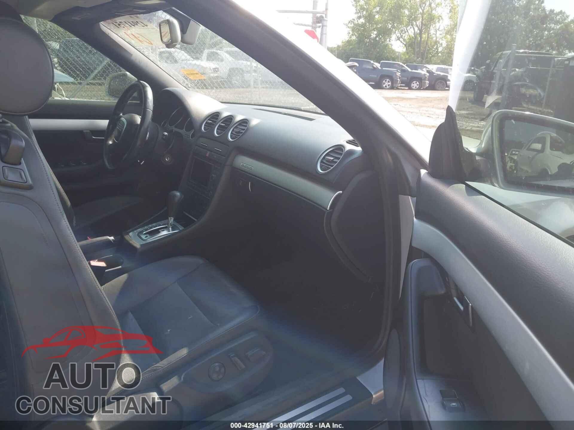AUDI A4 2009 - WAUDF48H09K010334