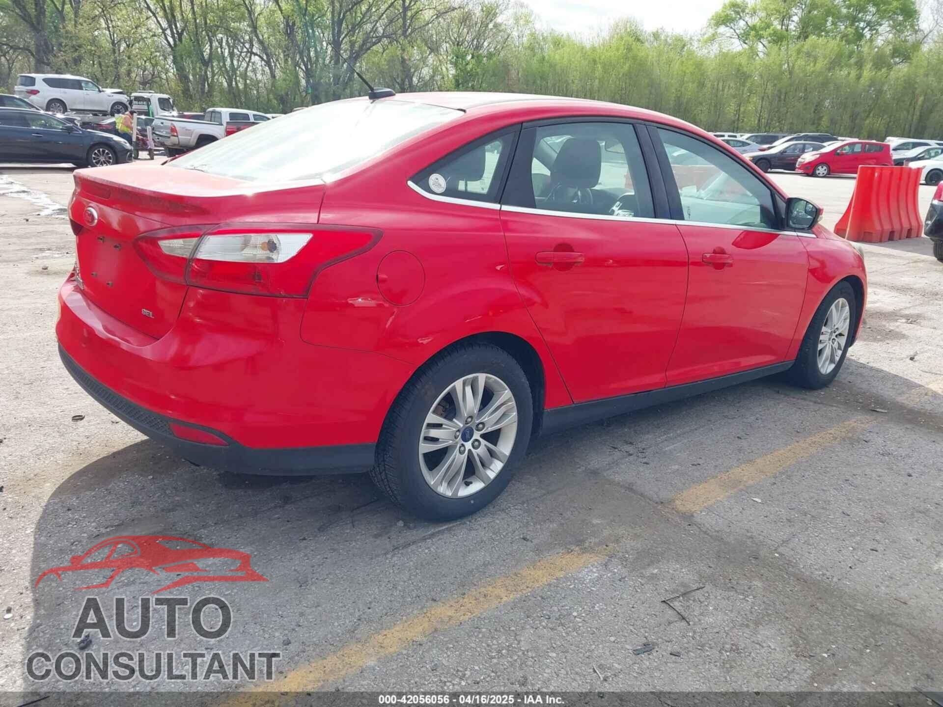 FORD FOCUS 2012 - 1FAHP3H27CL387807