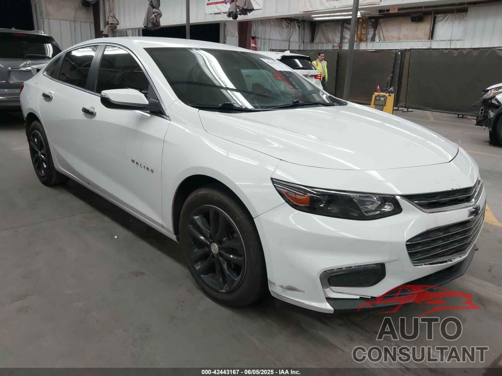 CHEVROLET MALIBU 2017 - 1G1ZE5ST1HF188395