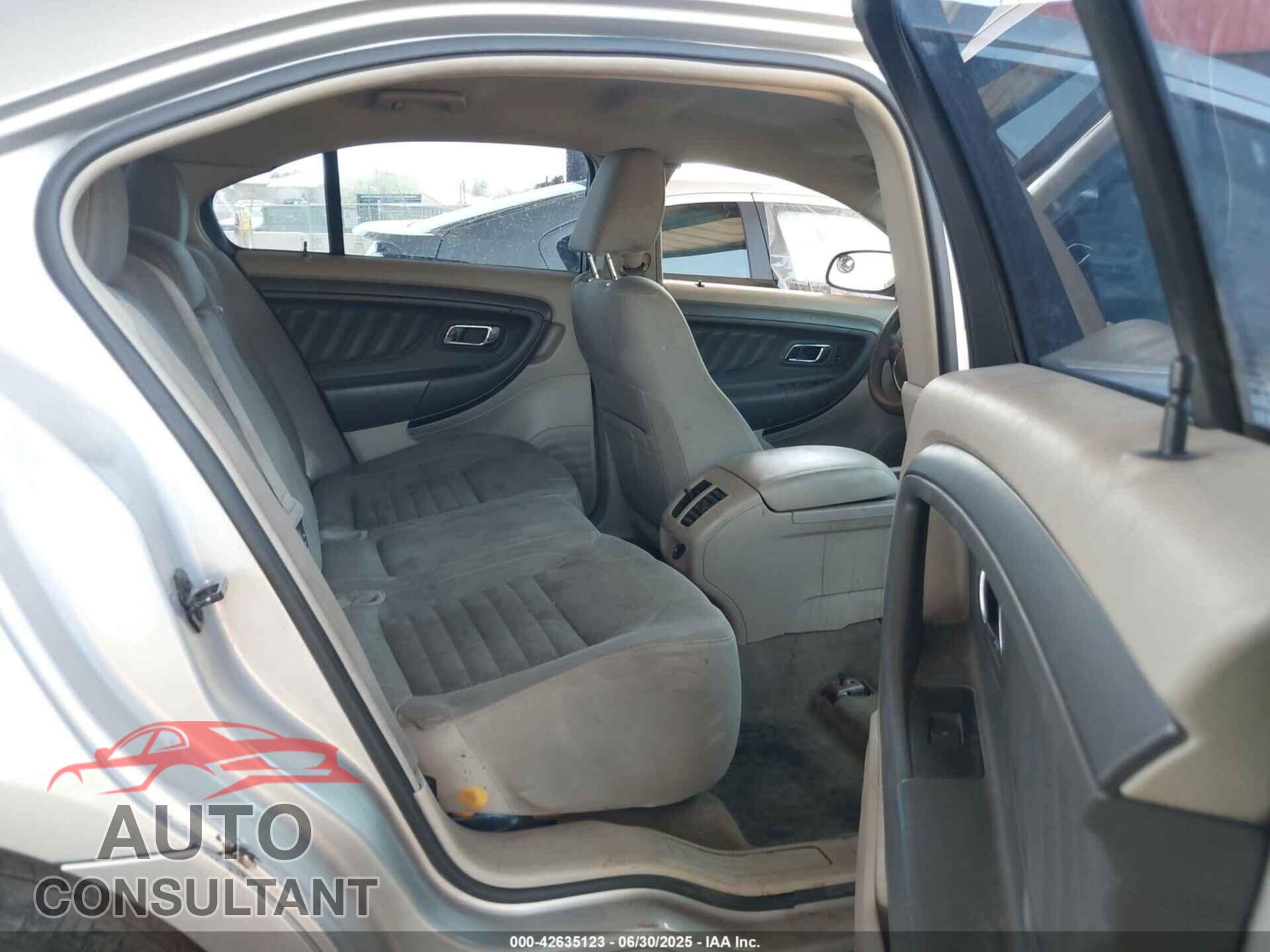 FORD TAURUS 2012 - 1FAHP2DW7CG130710