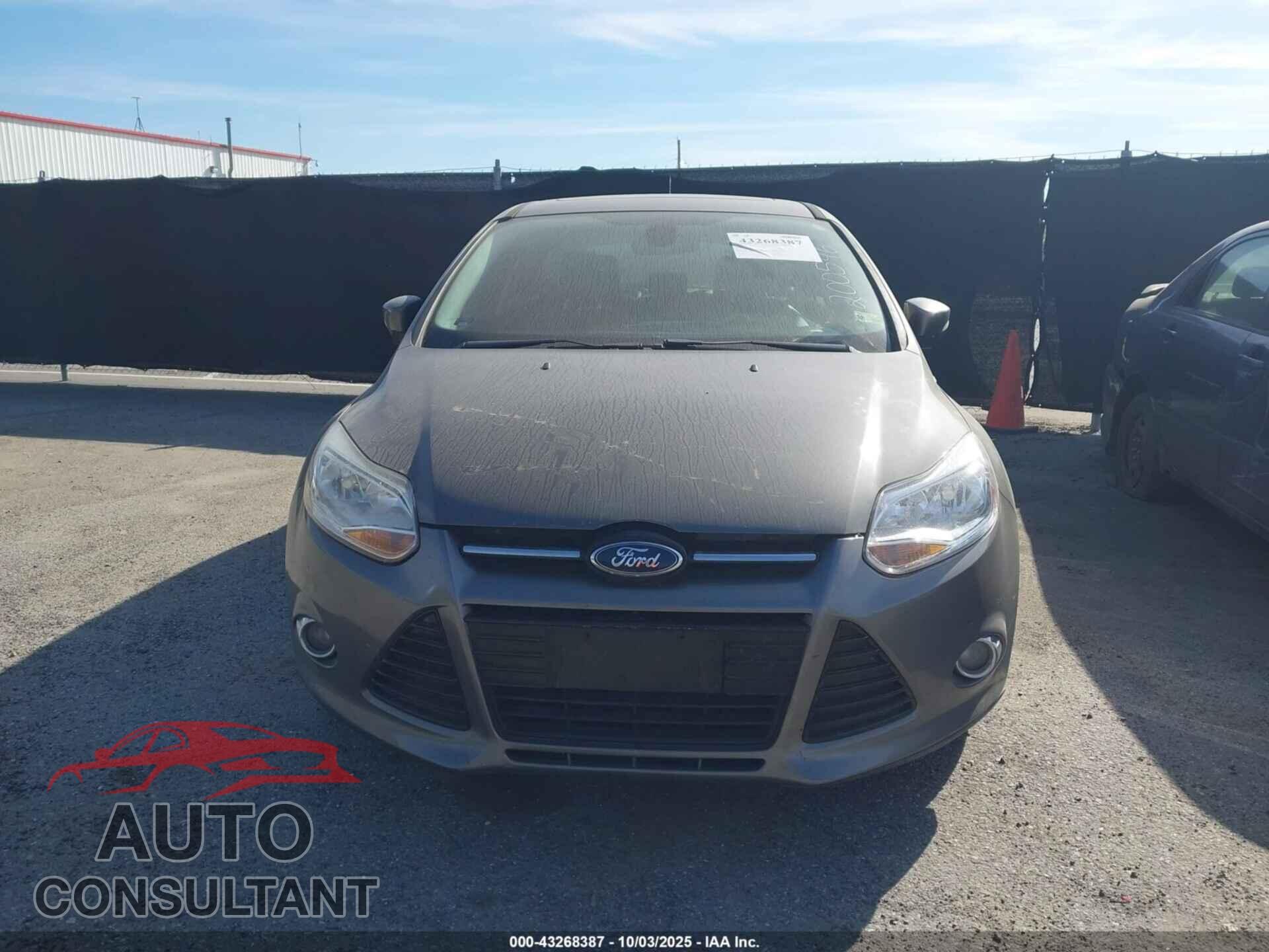 FORD FOCUS 2012 - 1FAHP3M26CL200546