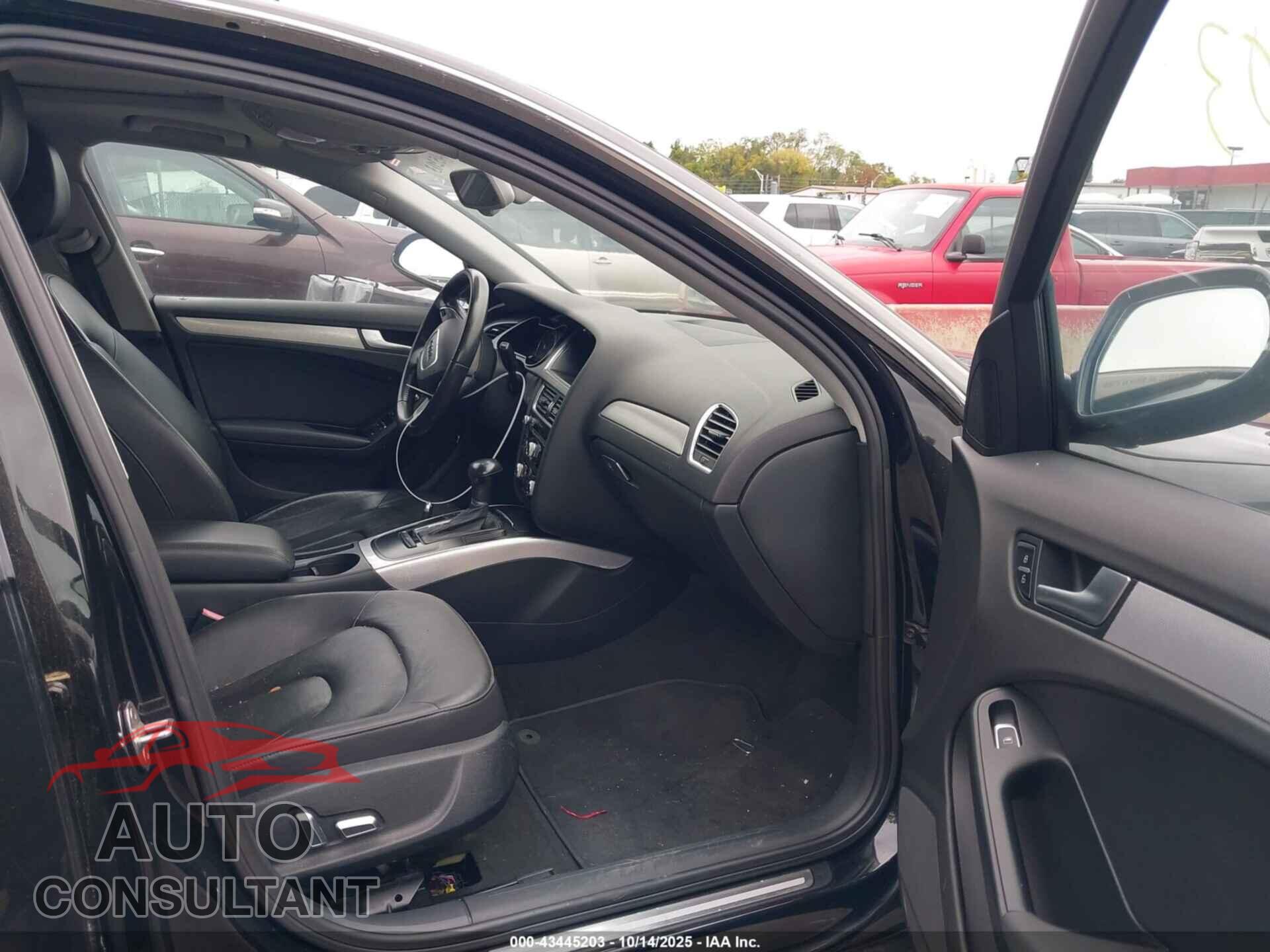 AUDI A4 2013 - WAUEFAFL2DN043532