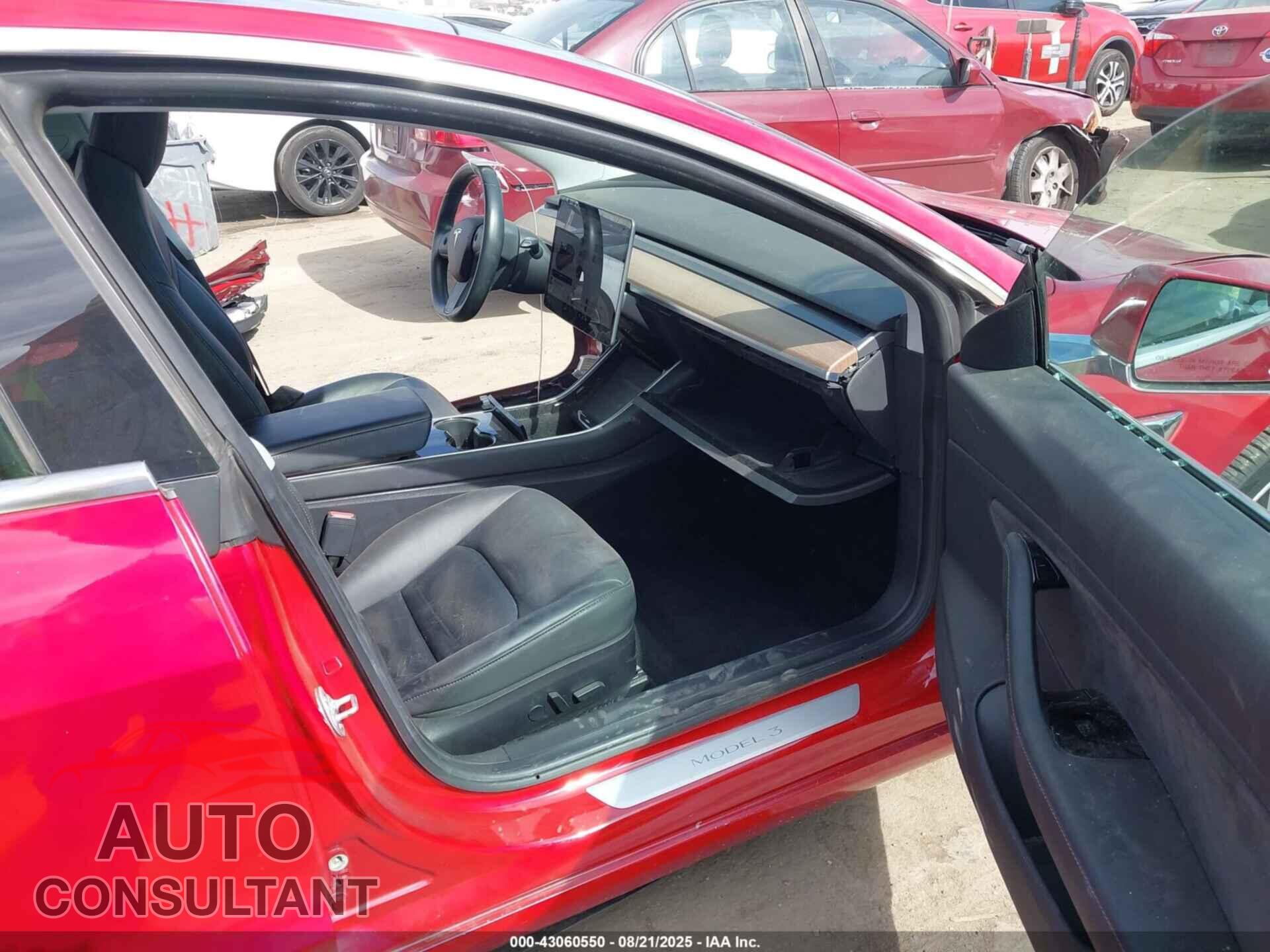 TESLA MODEL 3 2019 - 5YJ3E1EB6KF389617