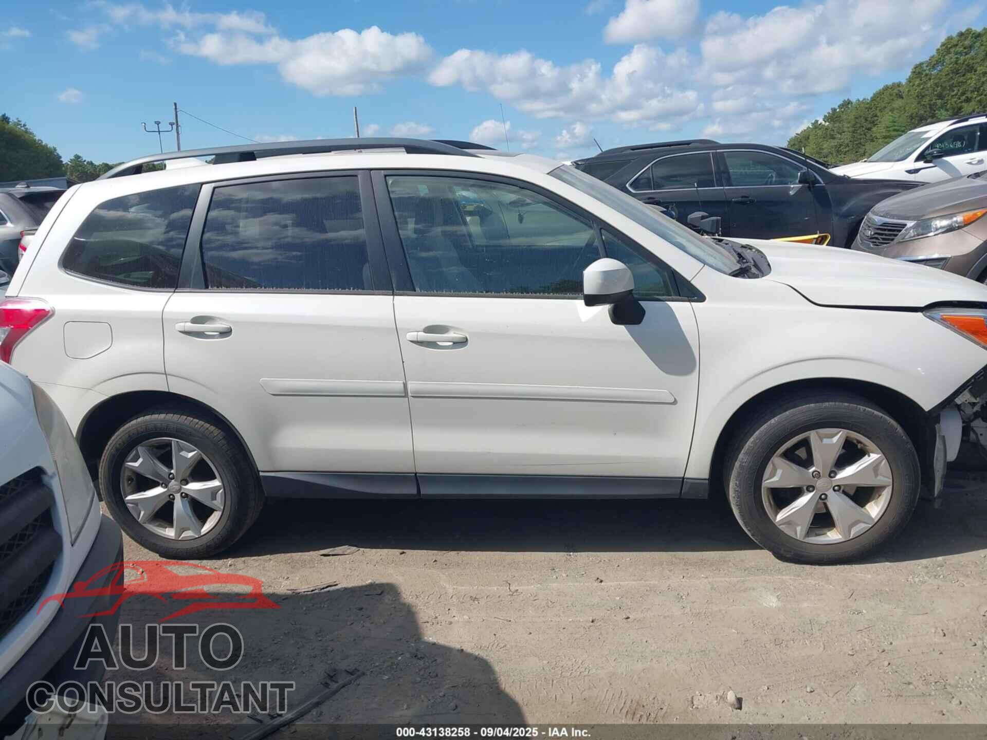 SUBARU FORESTER 2016 - JF2SJADC1GH520415
