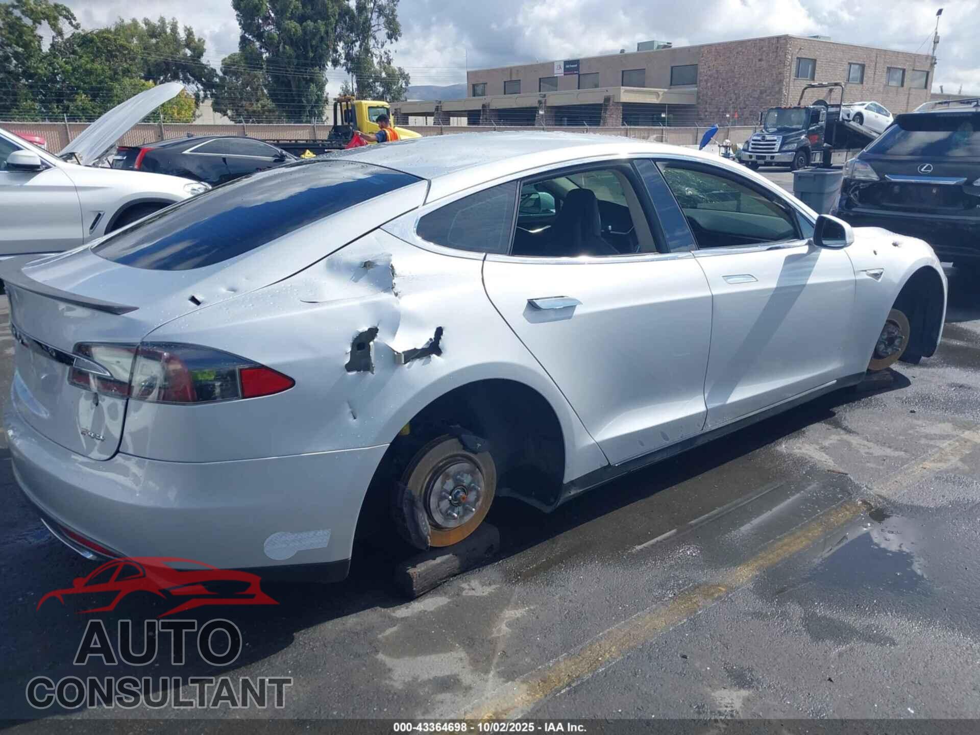 TESLA MODEL S 2012 - 5YJSA1DN3CFP01204