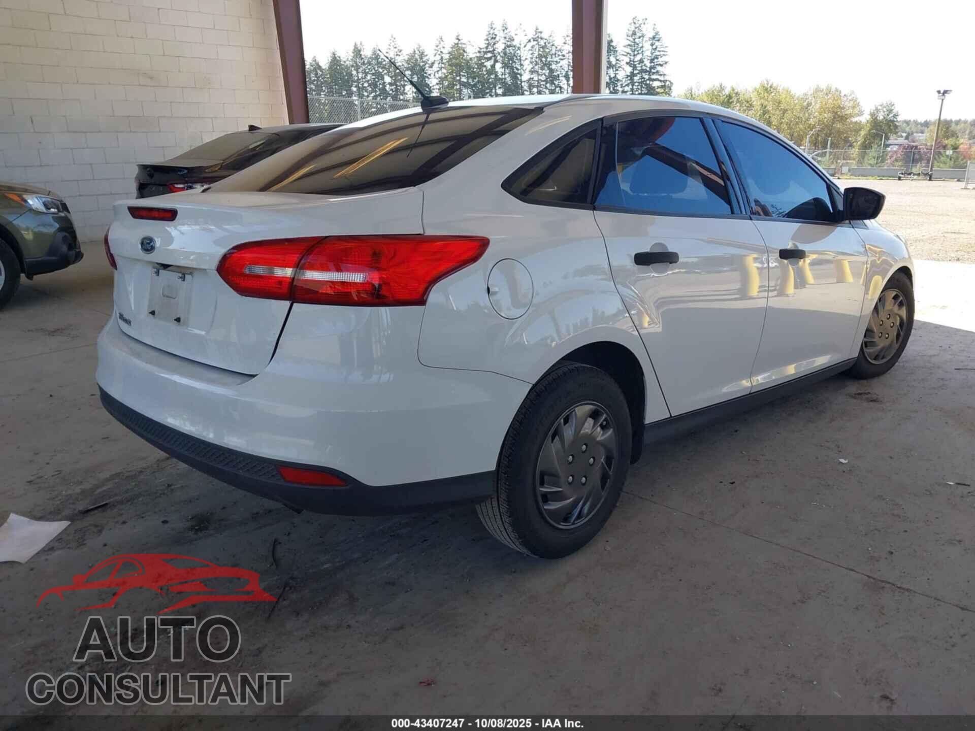 FORD FOCUS 2017 - 1FADP3E25HL266347