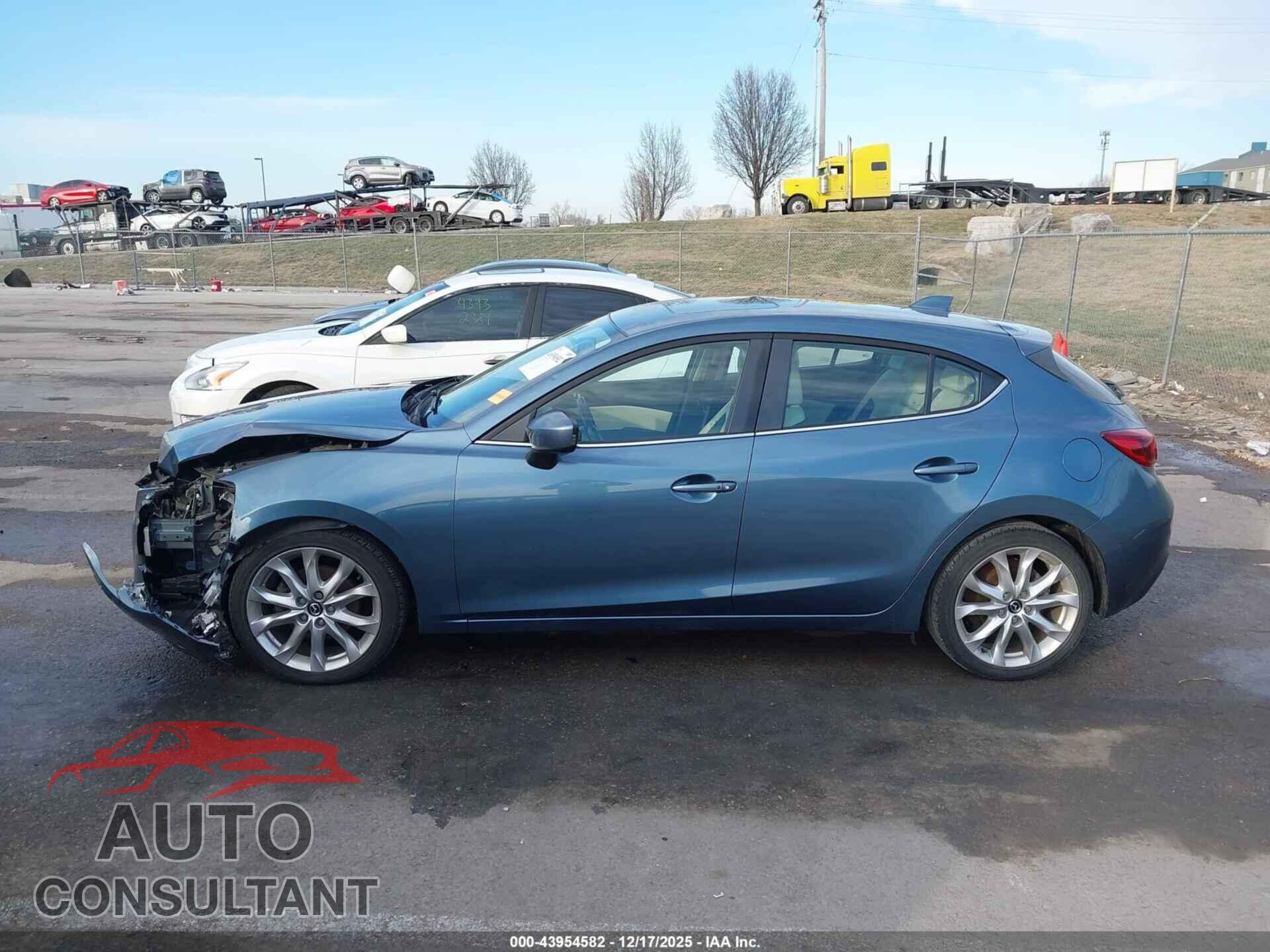 MAZDA MAZDA3 2015 - JM1BM1M3XF1229568
