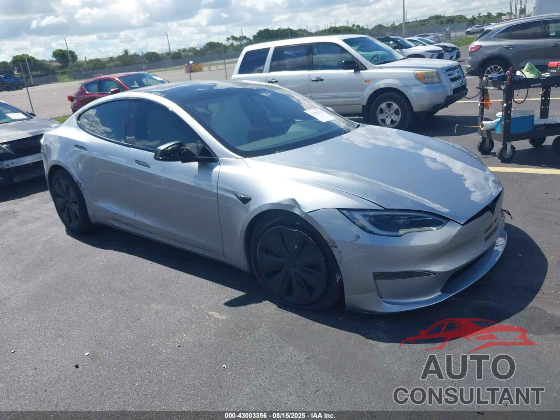 TESLA MODEL S 2025 - 5YJSA1E57SF550073