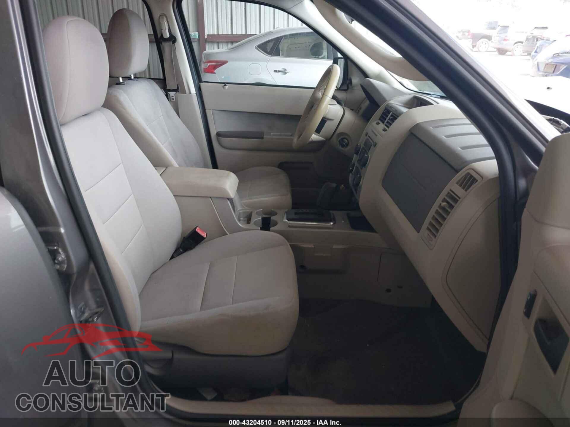FORD ESCAPE 2011 - 1FMCU0D74BKB52827