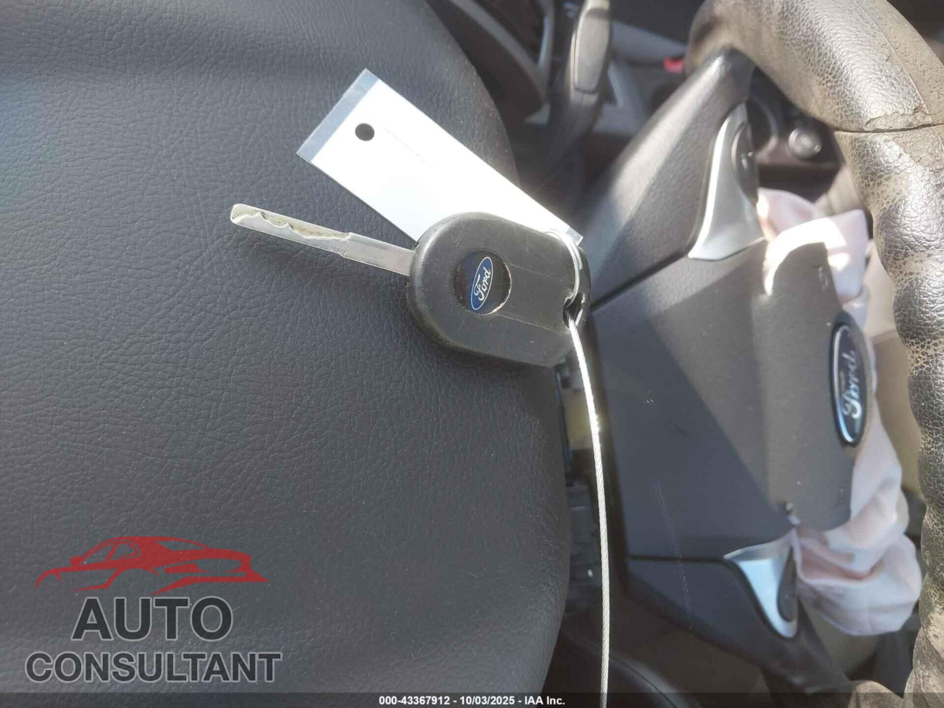 FORD FOCUS 2014 - 1FADP3F20EL259364