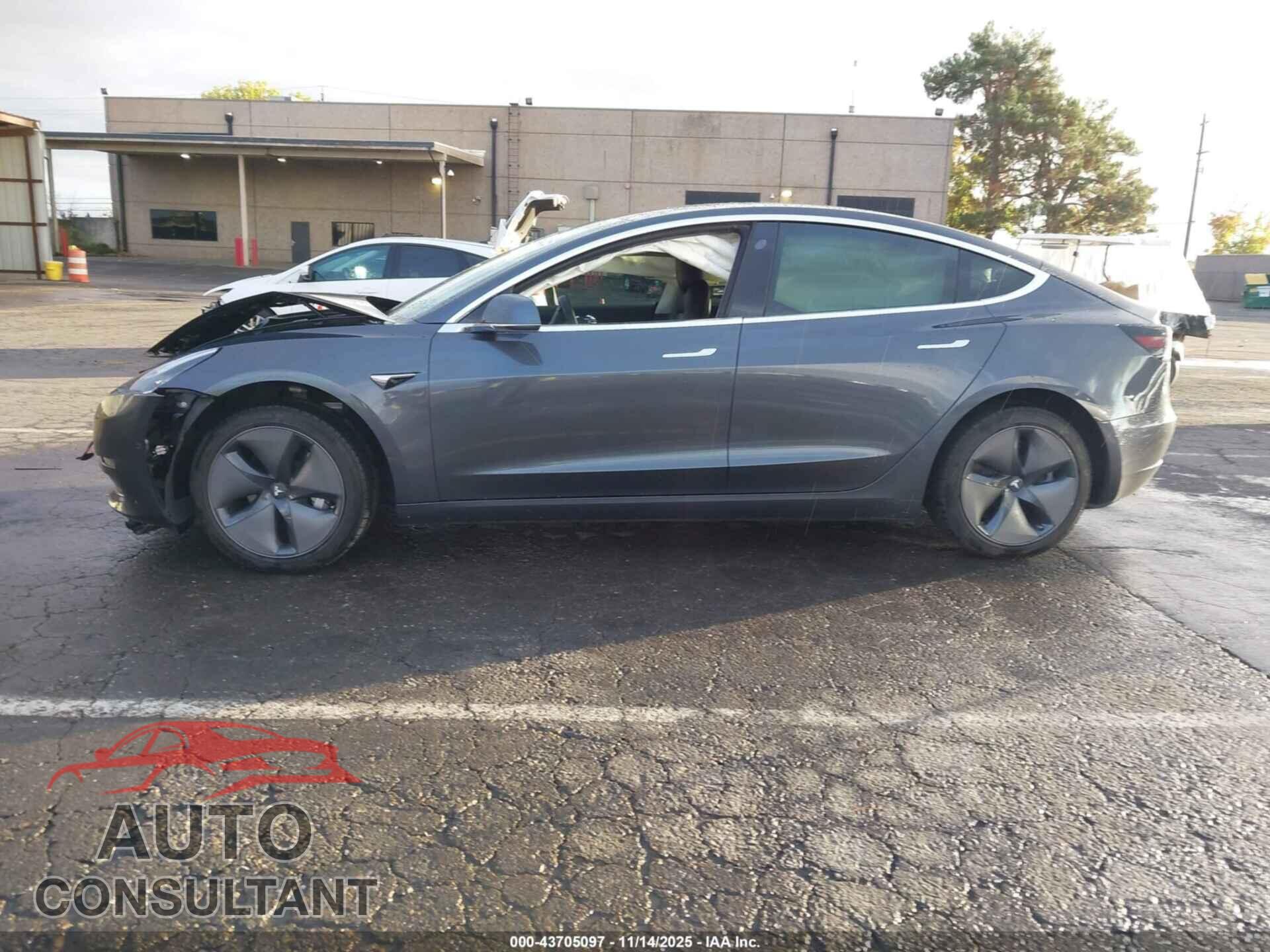 TESLA MODEL 3 2019 - 5YJ3E1EA7KF400499