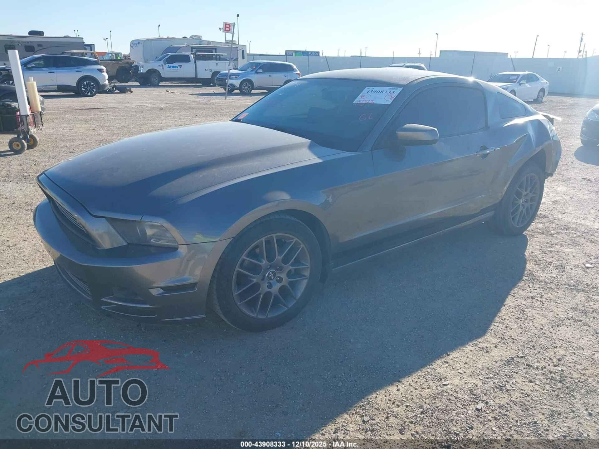 FORD MUSTANG 2014 - 1ZVBP8AM3E5268875