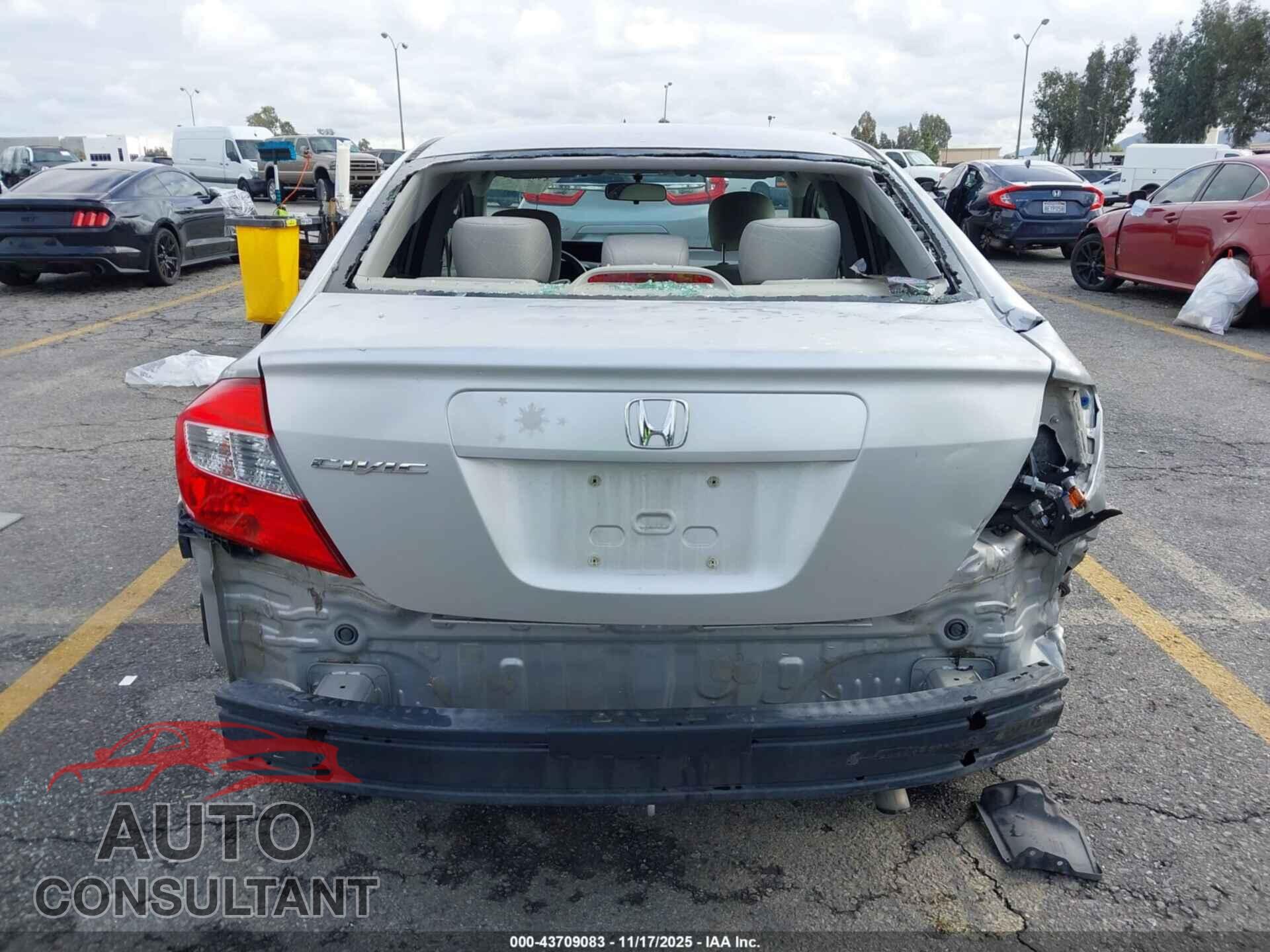 HONDA CIVIC 2012 - JHMFB2F50CS002308