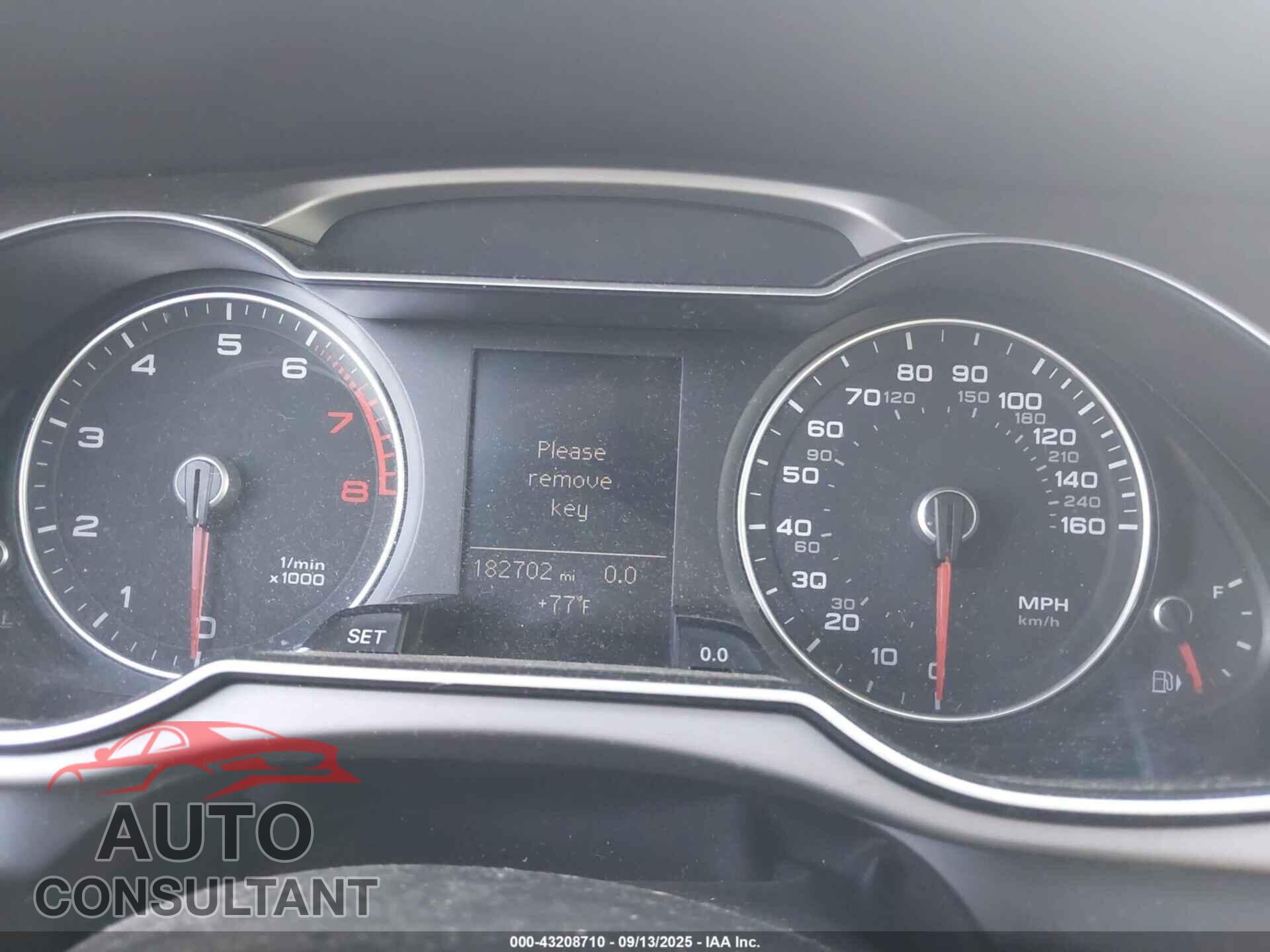 AUDI A4 2013 - WAUBFAFL7DN032495