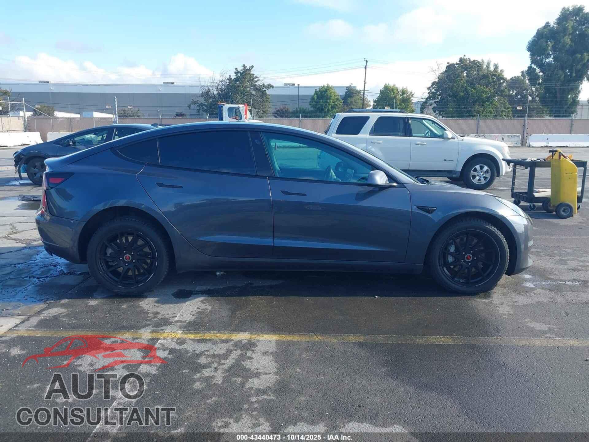TESLA MODEL 3 2021 - 5YJ3E1EB9MF914169